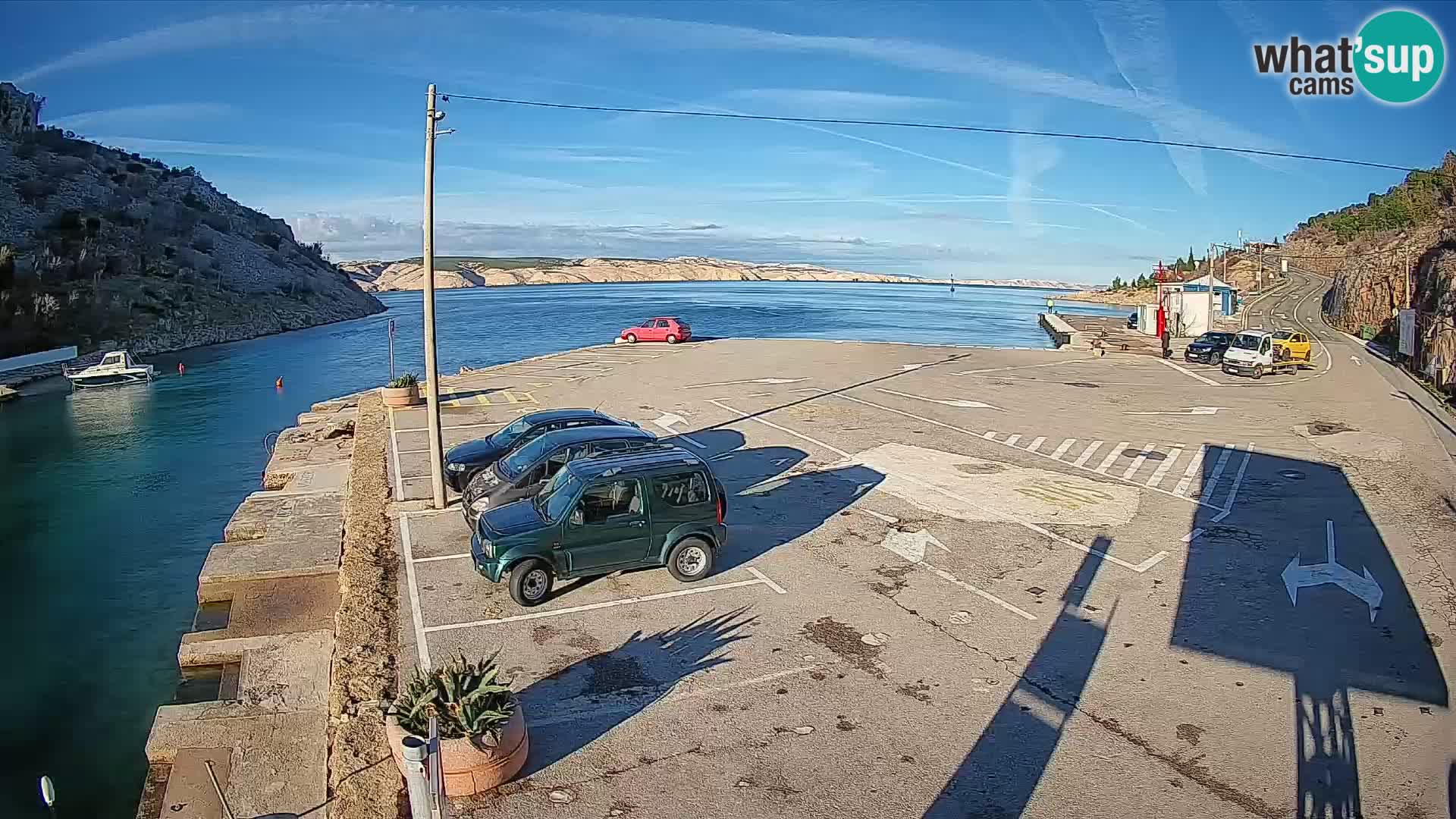 Webcam Prizna ferry port to Pag island
