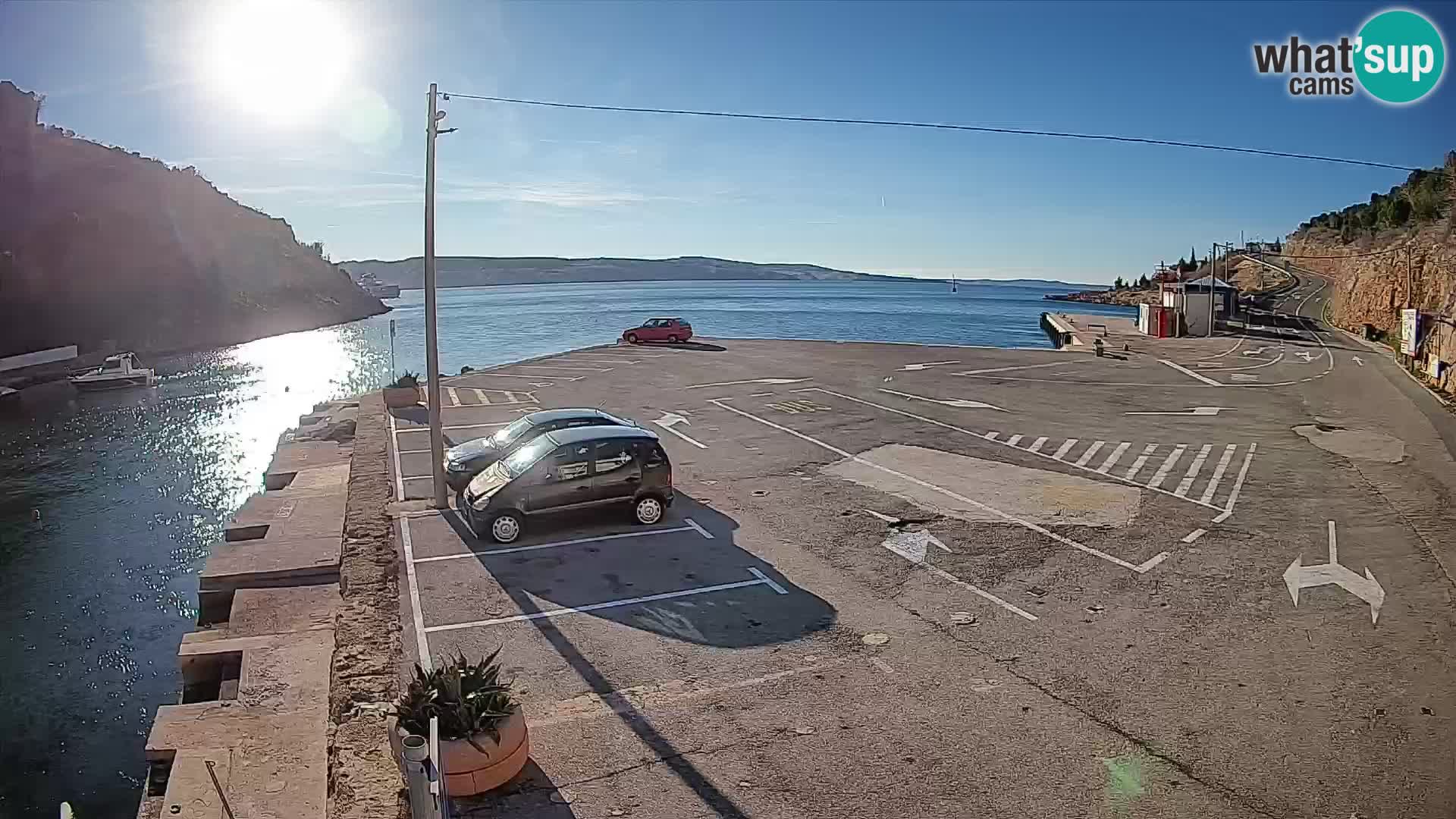 Webcam Prizna ferry port to Pag island