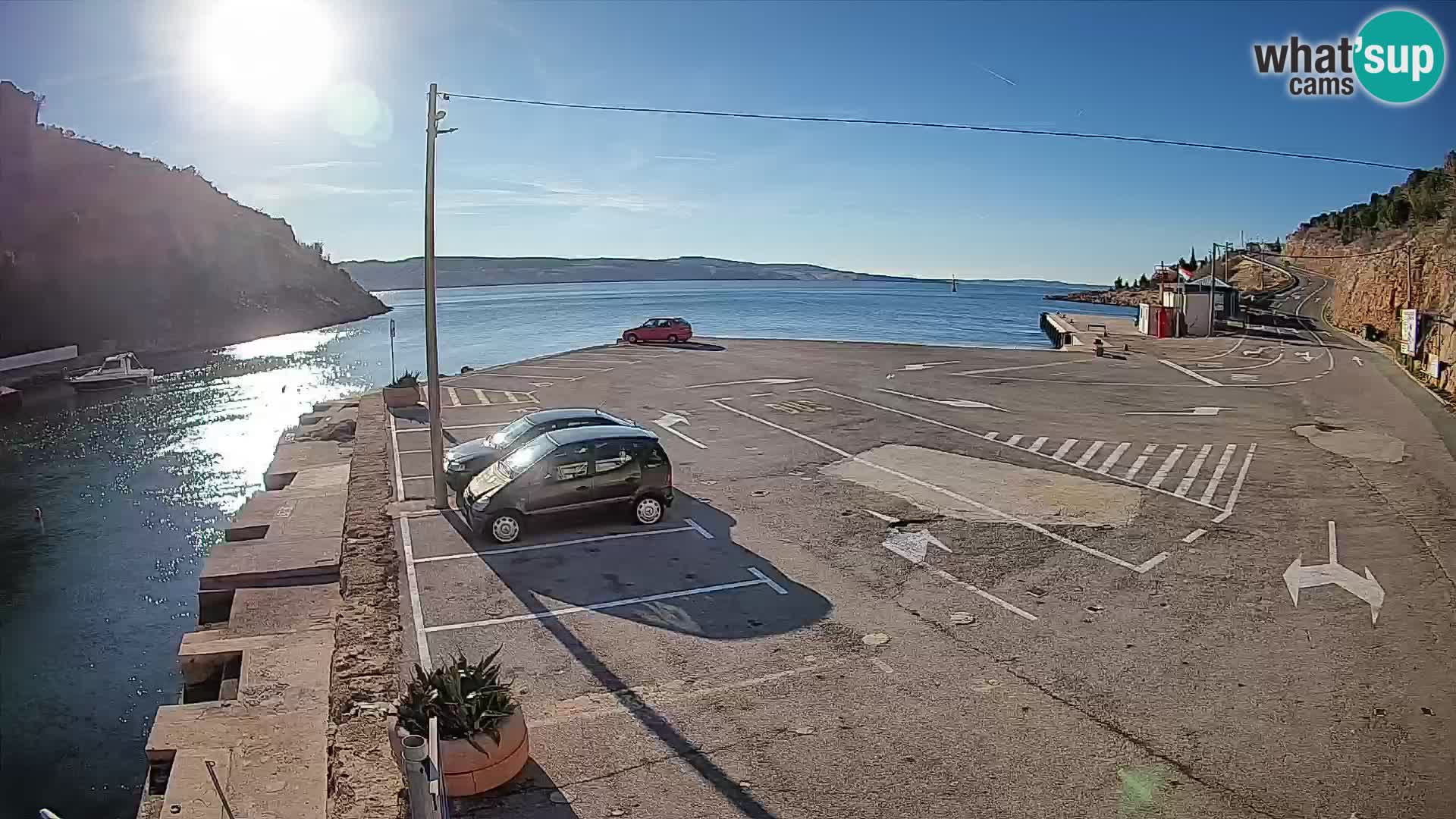 Web kamera trajektna luka Prizna – prema otoku Pag