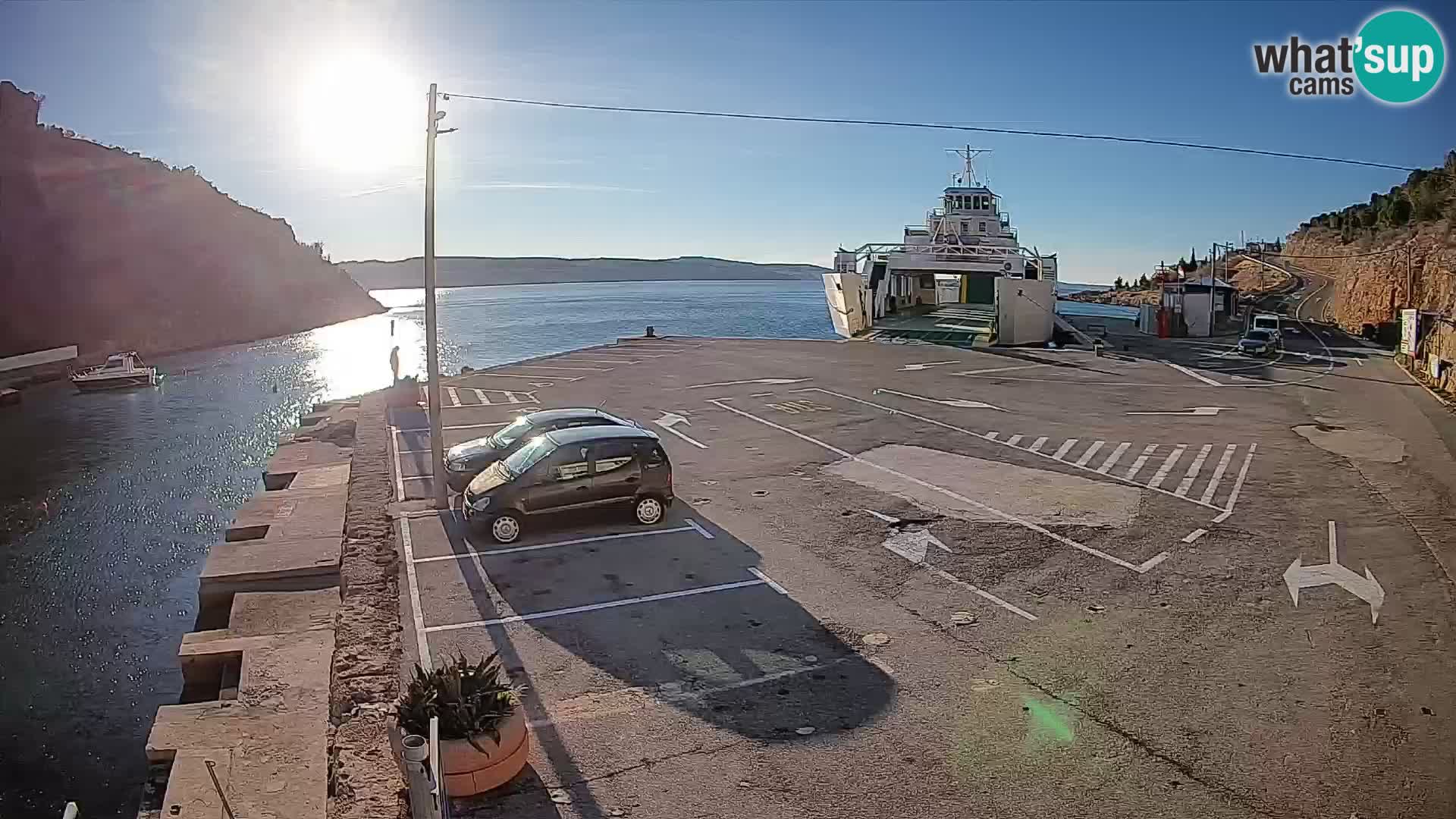 Webcam Prizna ferry port to Pag island