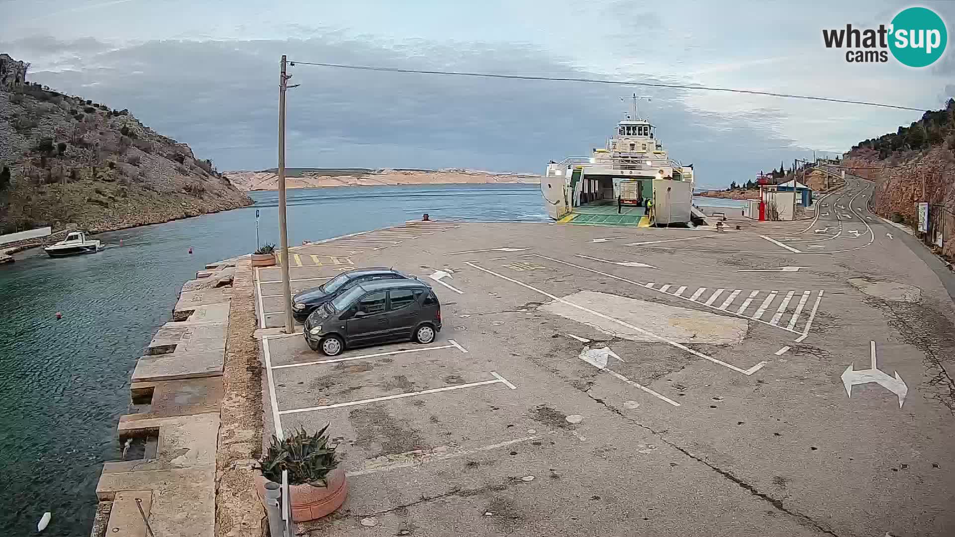 Webcam Prizna ferry port to Pag island