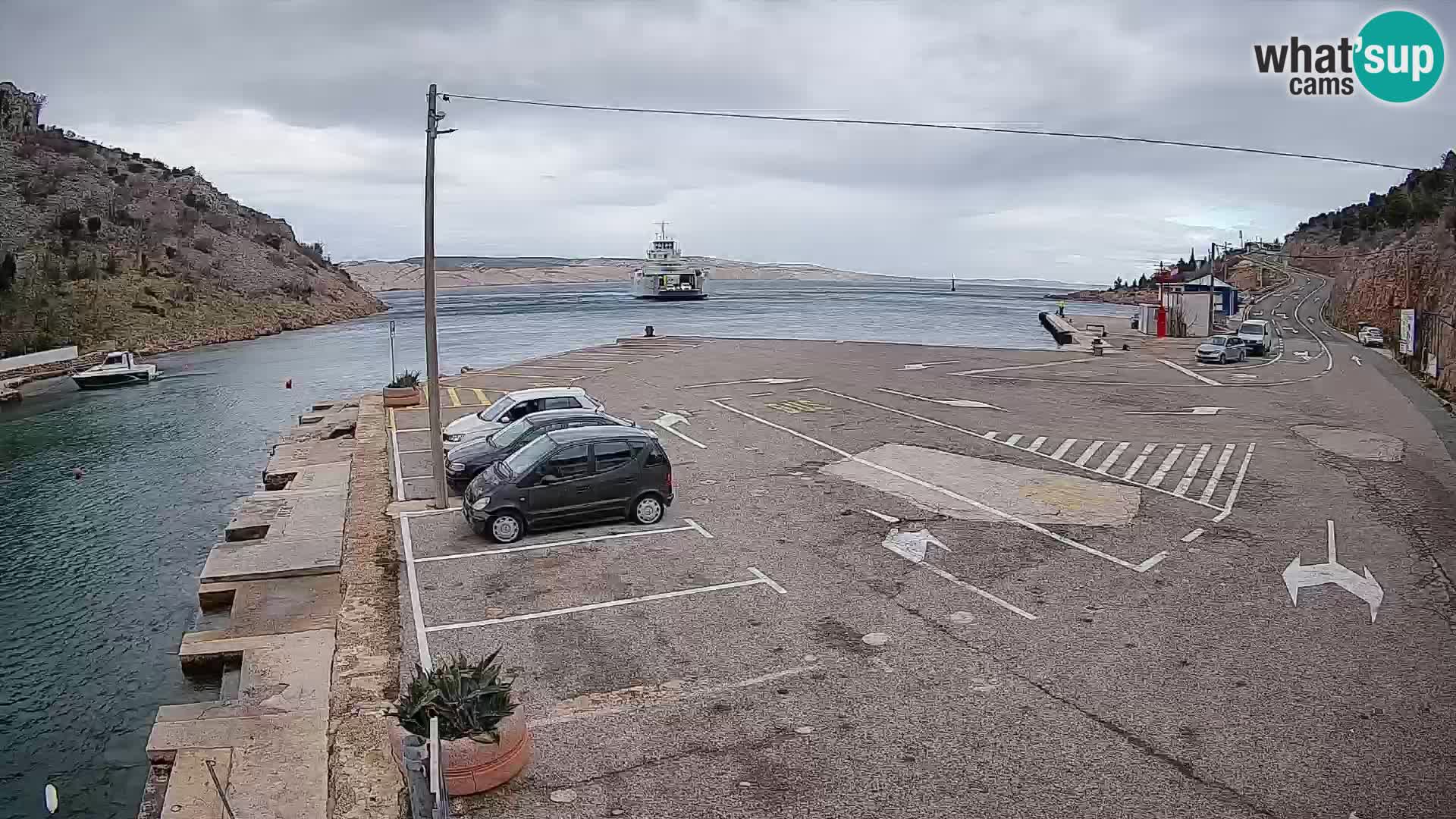 Webcam Prizna ferry port to Pag island