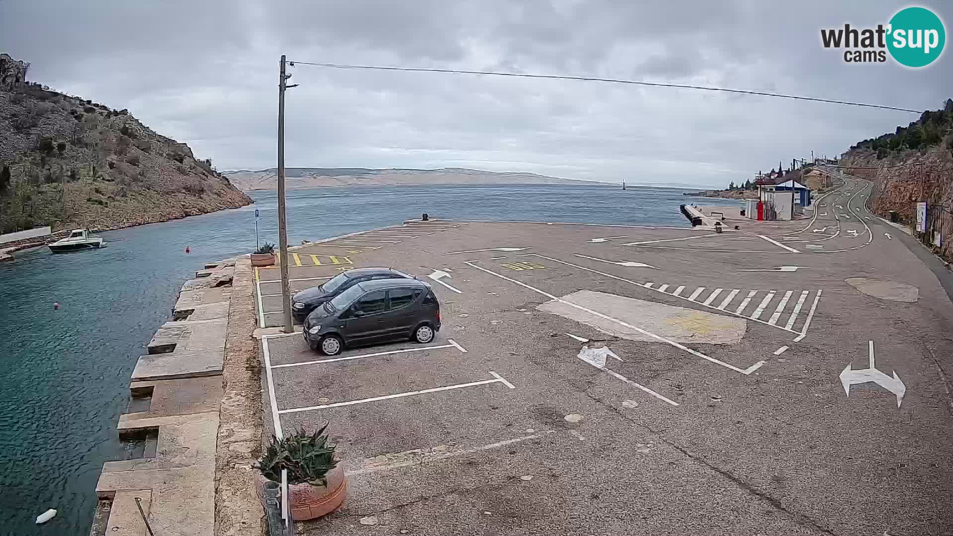 Webcam Prizna ferry port to Pag island