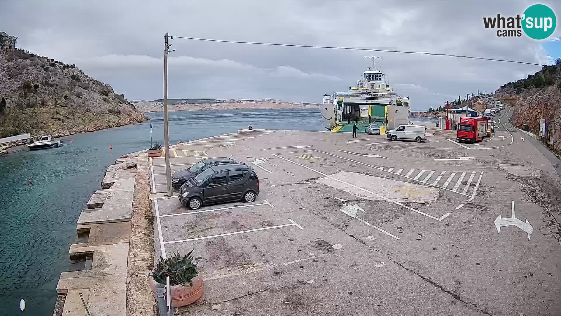 Webcam Prizna ferry port to Pag island
