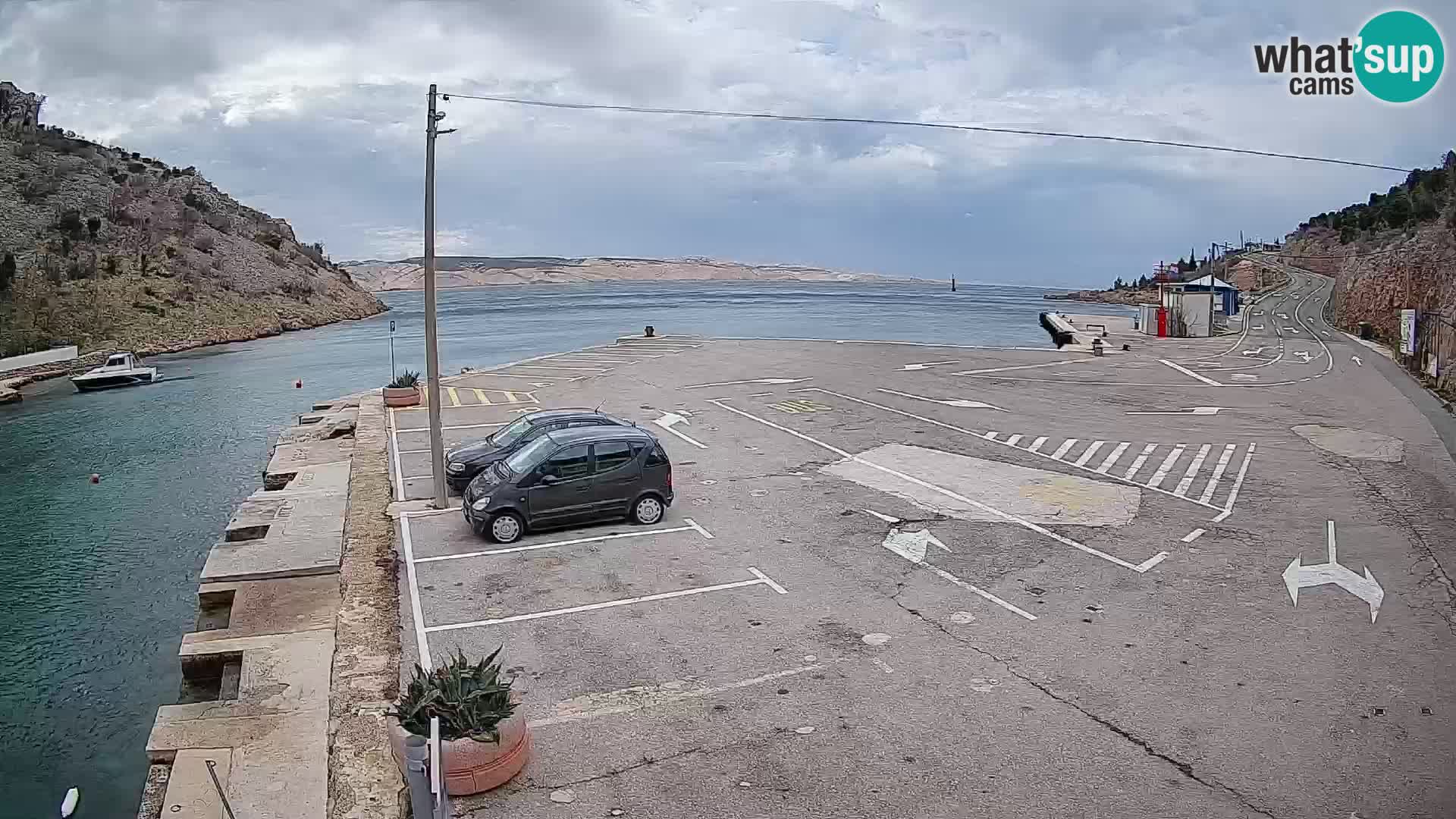 Webcam Prizna ferry port to Pag island