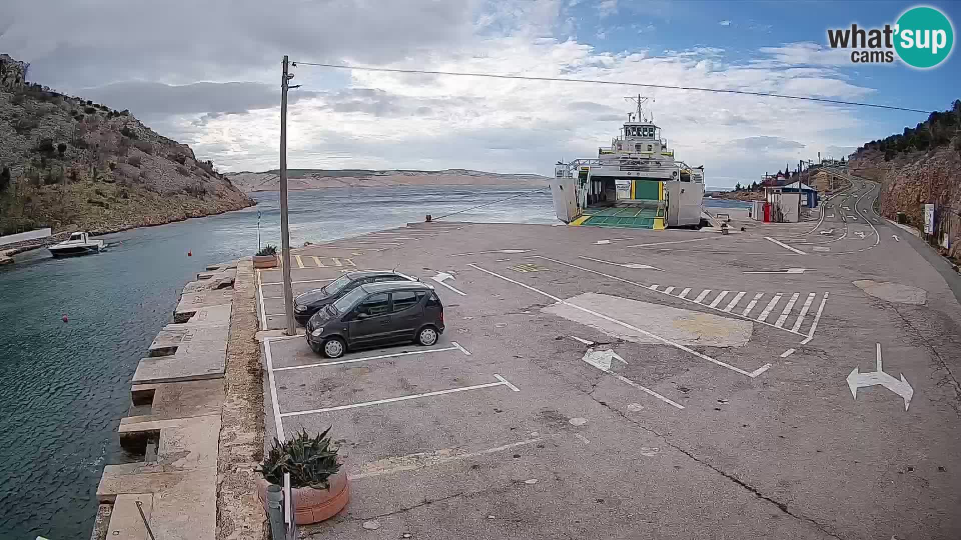 Webcam Prizna ferry port to Pag island