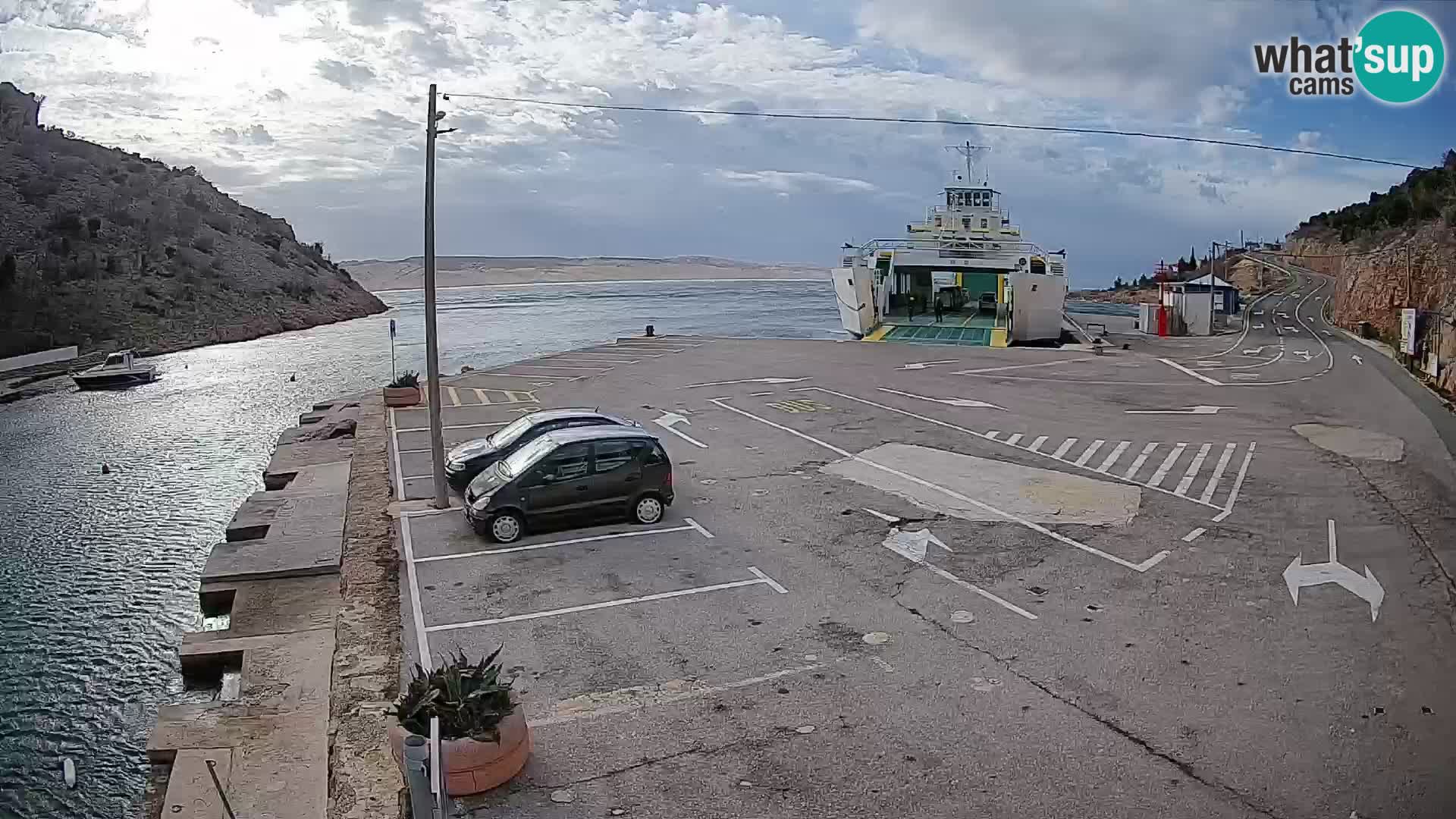 Webcam Prizna ferry port to Pag island