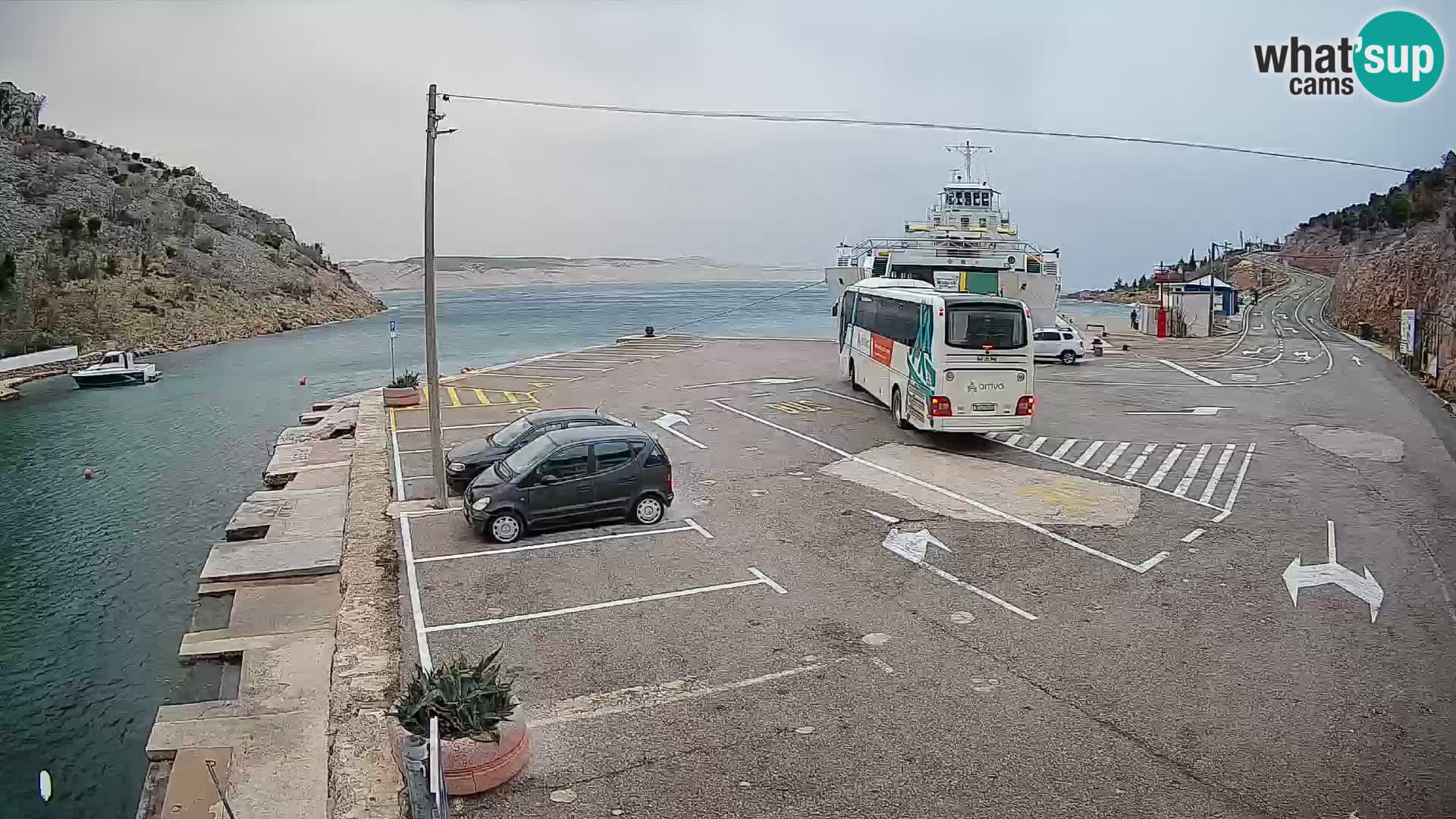 Webcam Prizna ferry port to Pag island