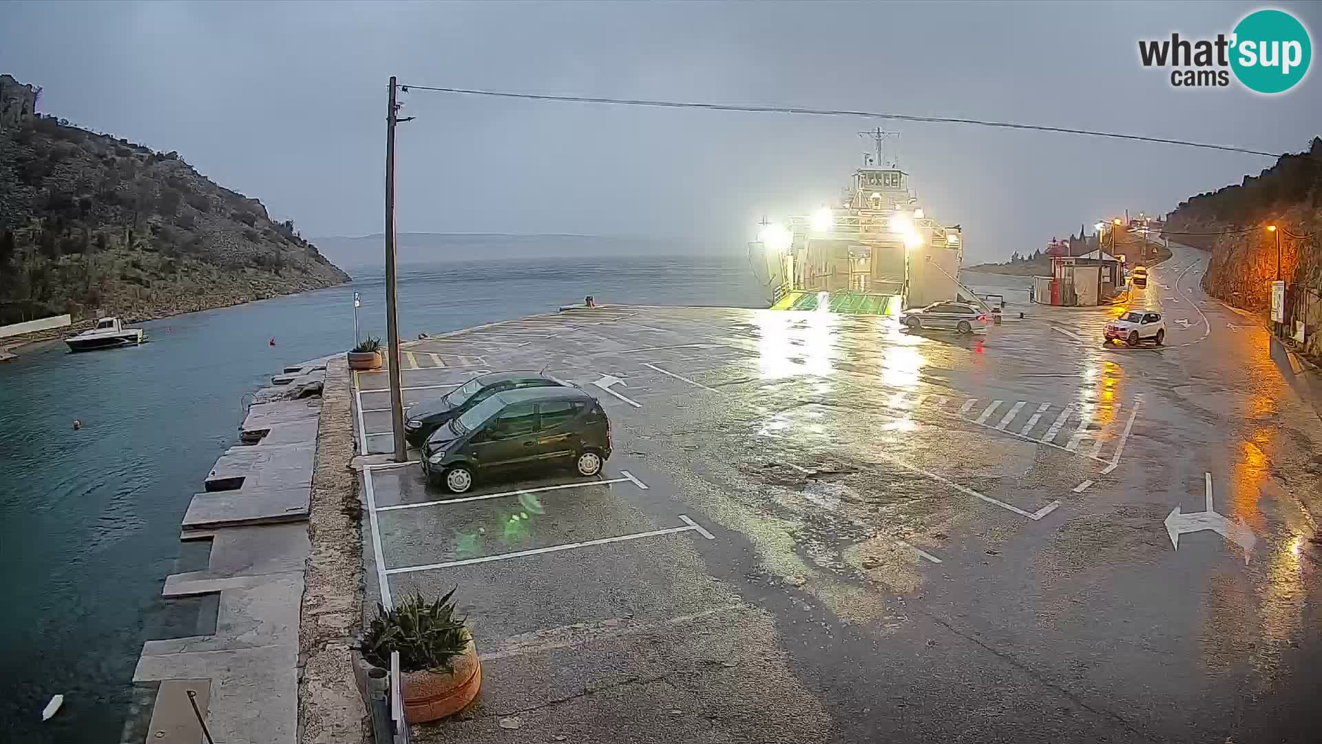 Webcam port de ferry de Prizna – vers l’île de Pag