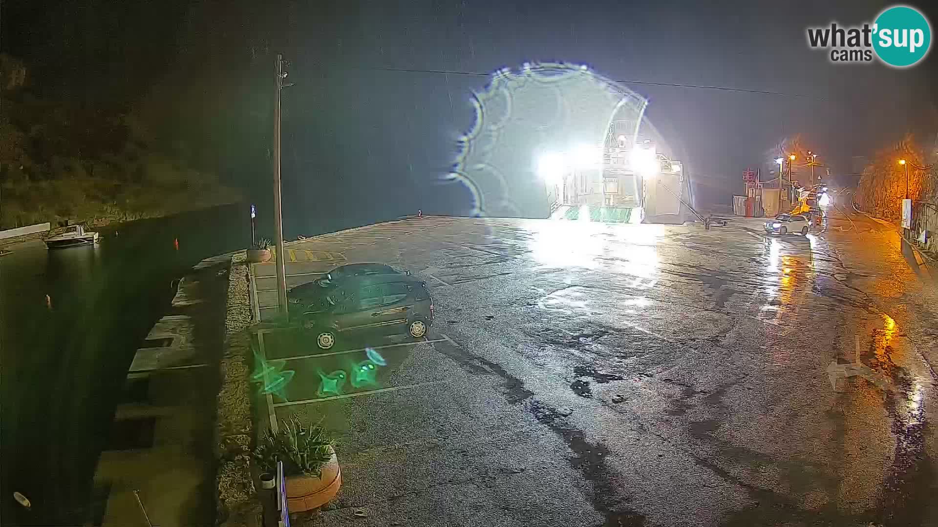 Webcam Prizna ferry port to Pag island