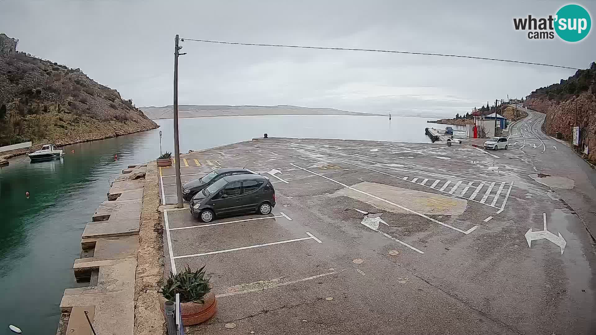 Webcam port de ferry de Prizna – vers l’île de Pag