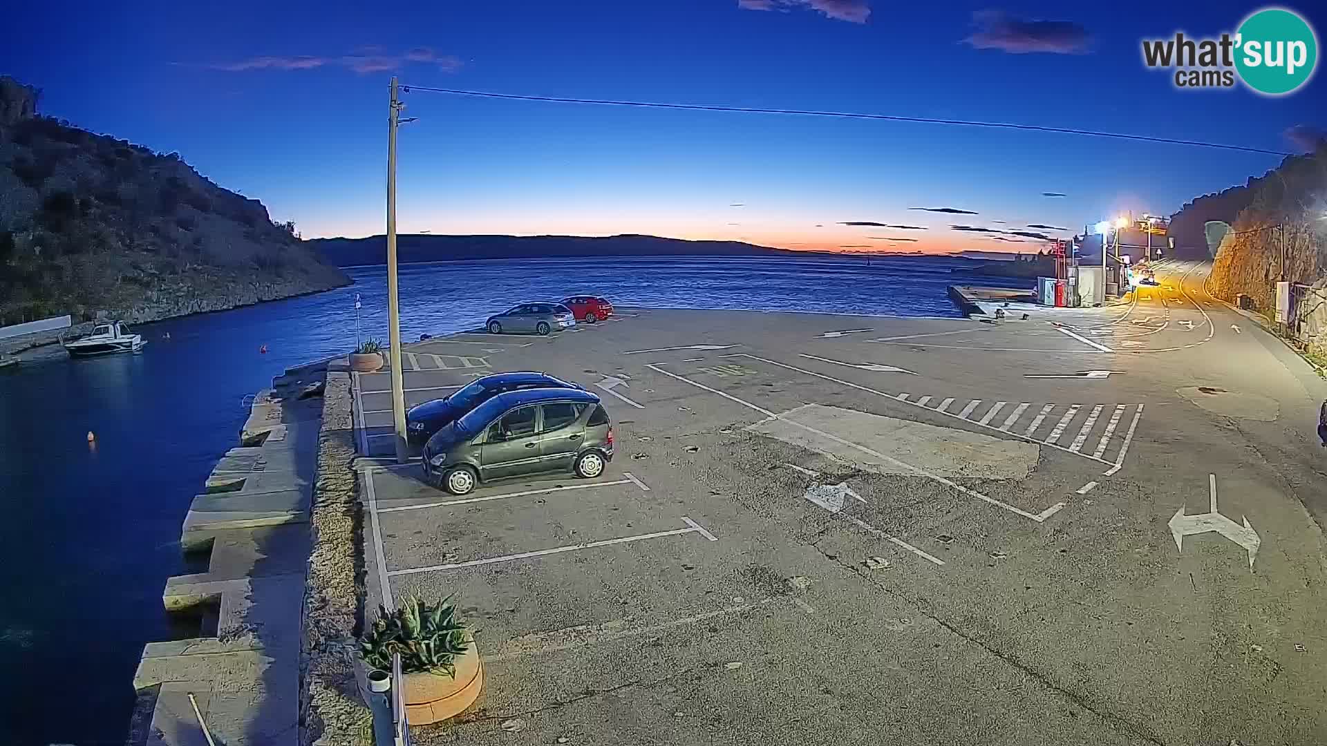 Webcam port de ferry de Prizna – vers l’île de Pag