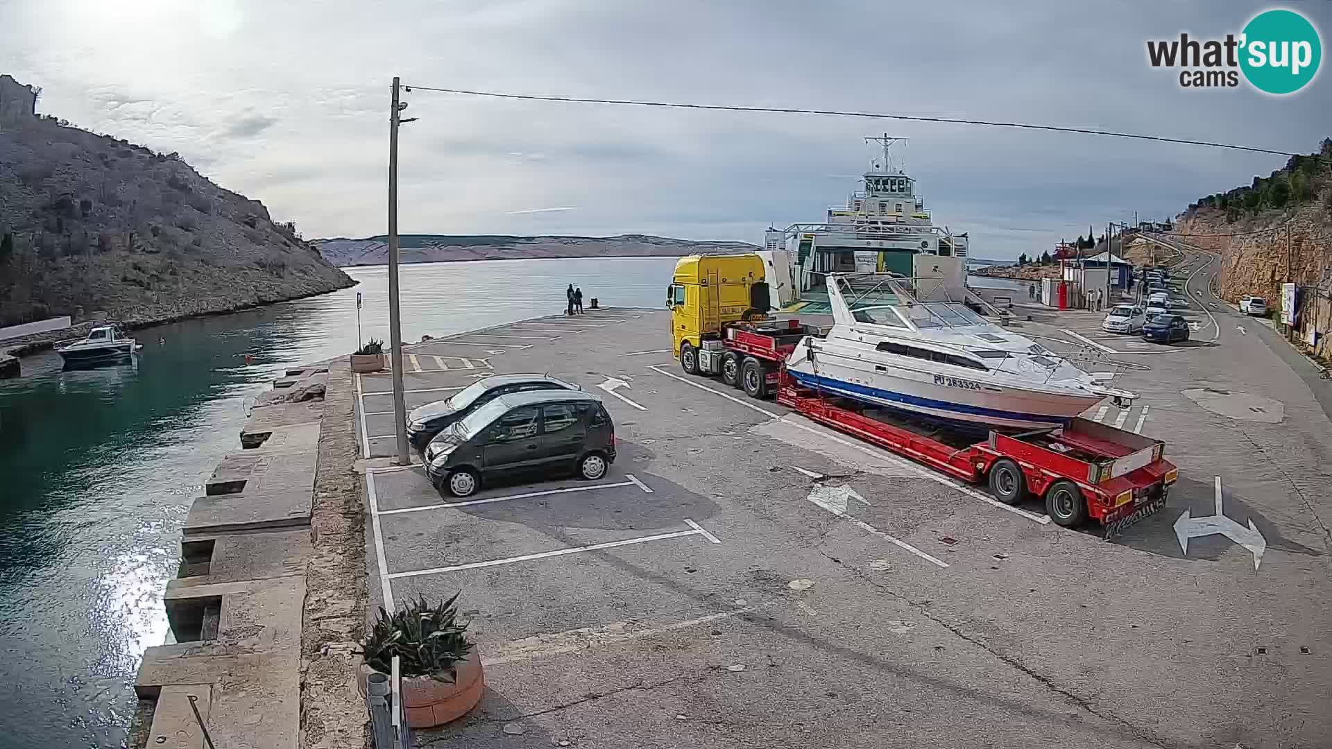 Web kamera trajektna luka Prizna – prema otoku Pag