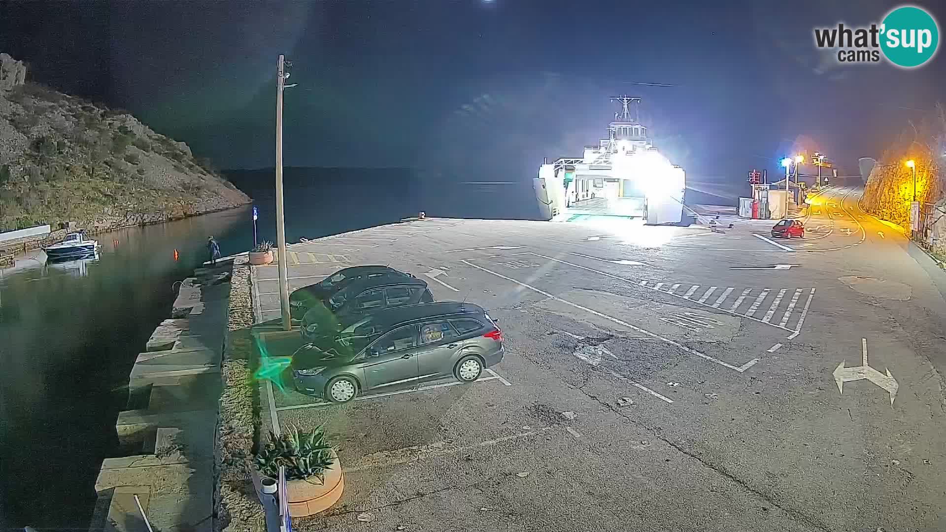 Web kamera trajektna luka Prizna – prema otoku Pag