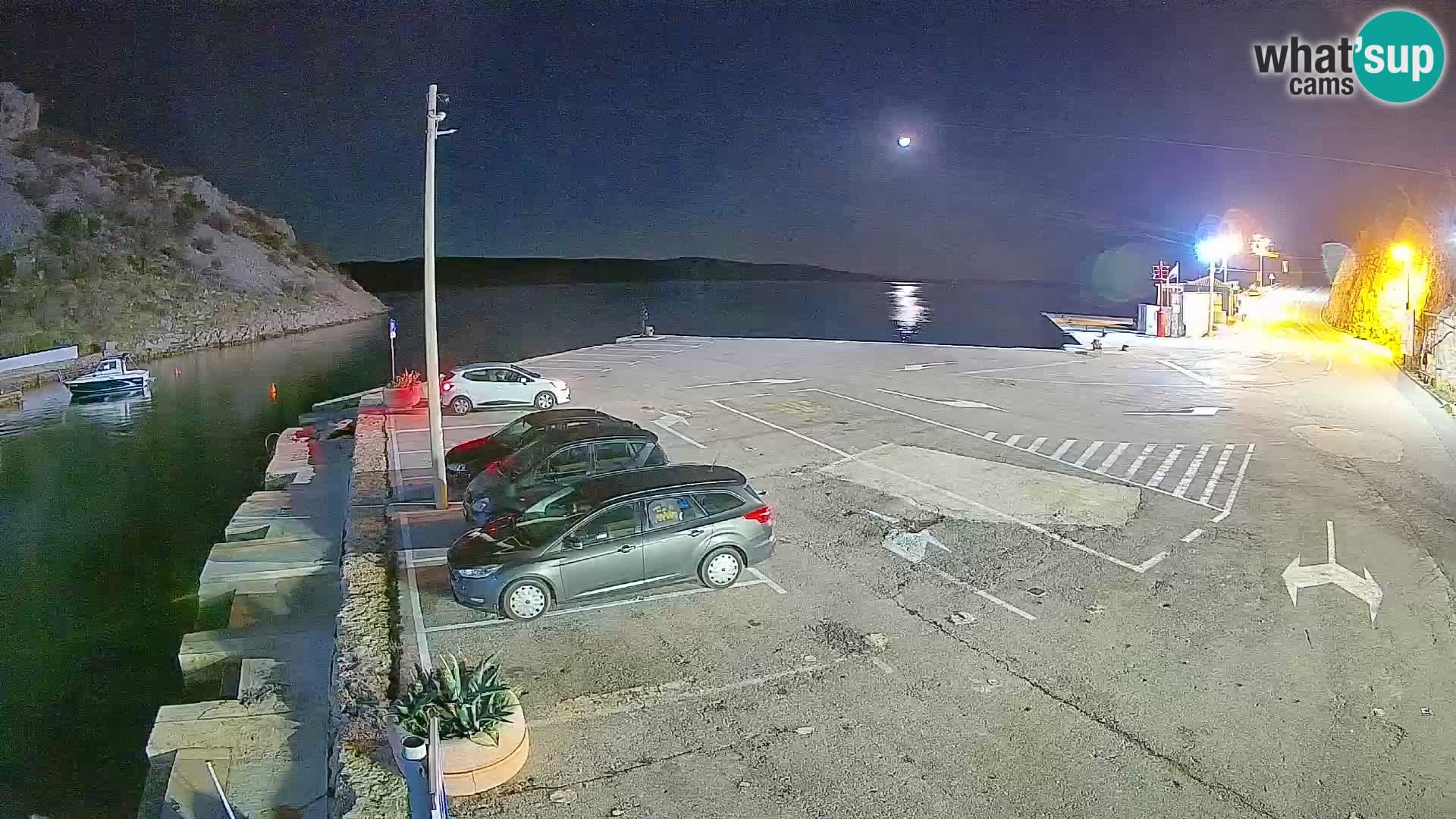 Webcam del puerto de ferris de Prizna – hacia la isla de Pag