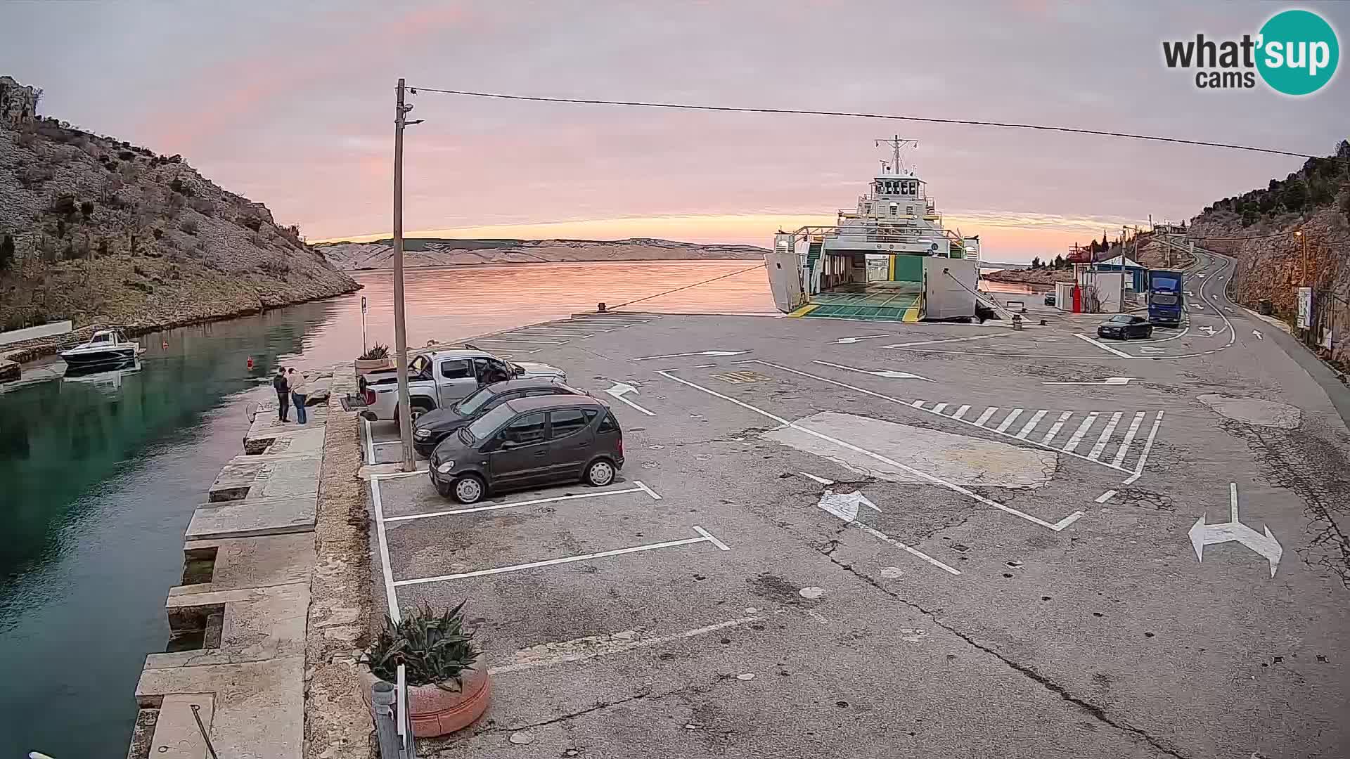 Webcam port de ferry de Prizna – vers l’île de Pag