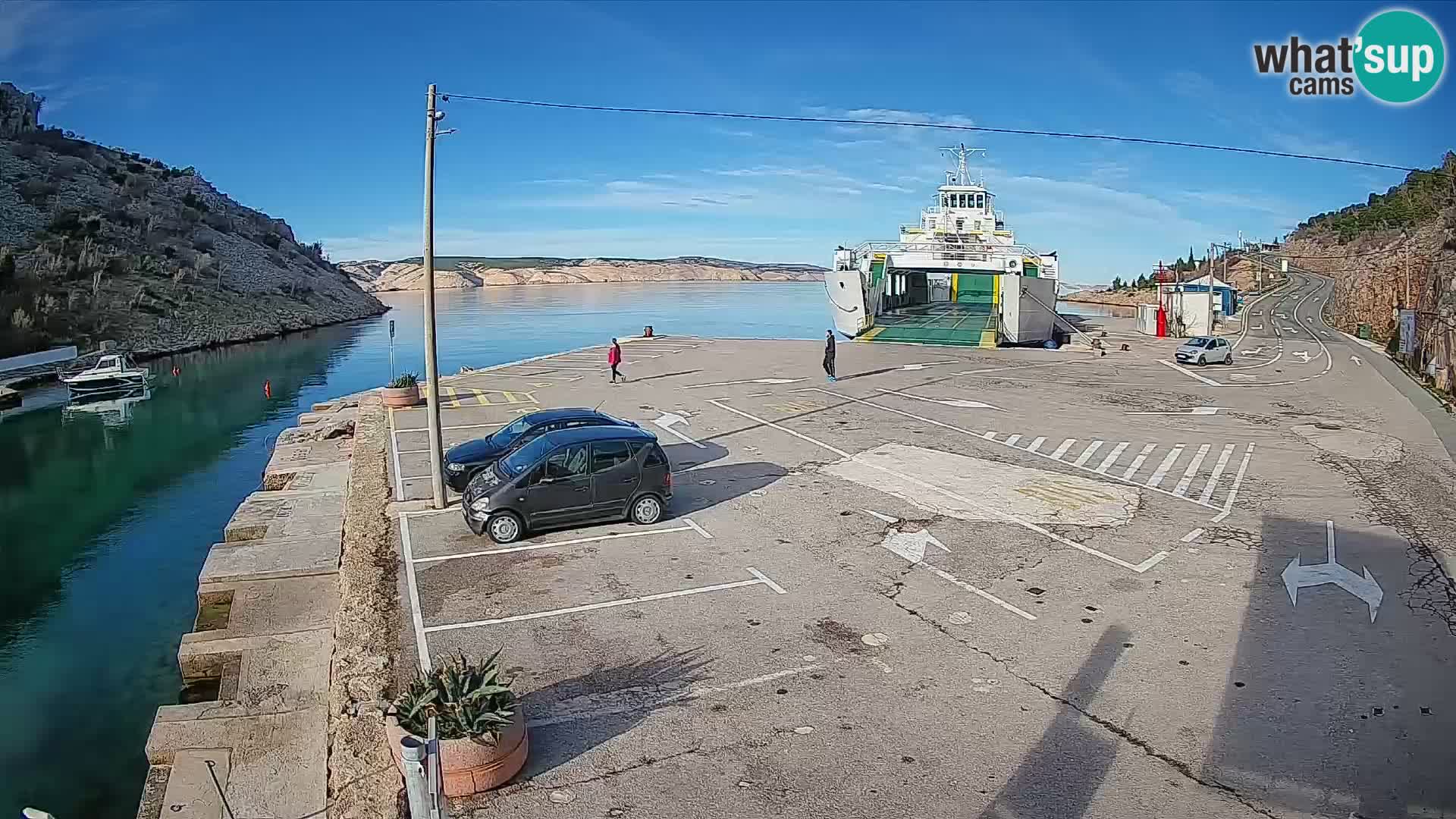 Web kamera trajektna luka Prizna – prema otoku Pag