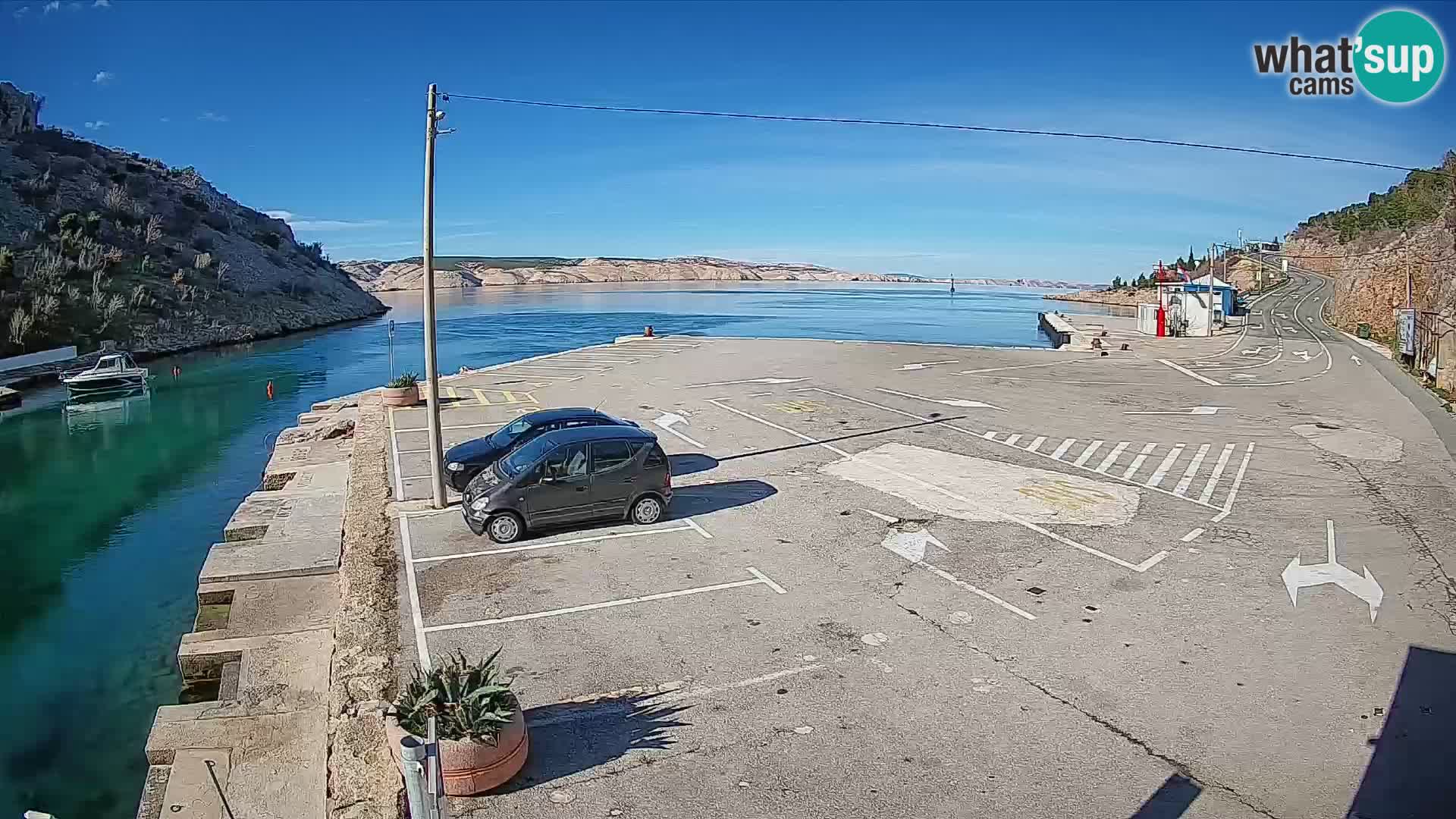 Webcam Prizna ferry port to Pag island