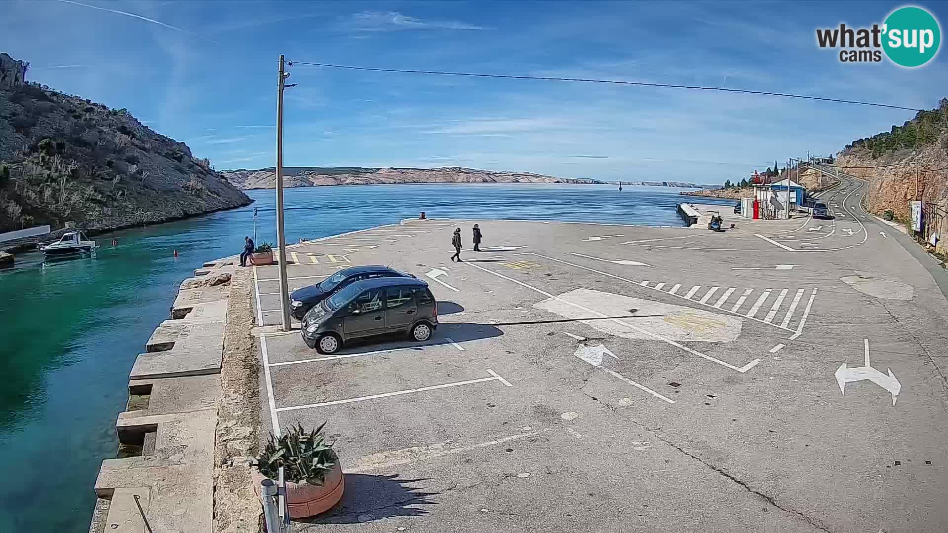 Webcam del puerto de ferris de Prizna – hacia la isla de Pag