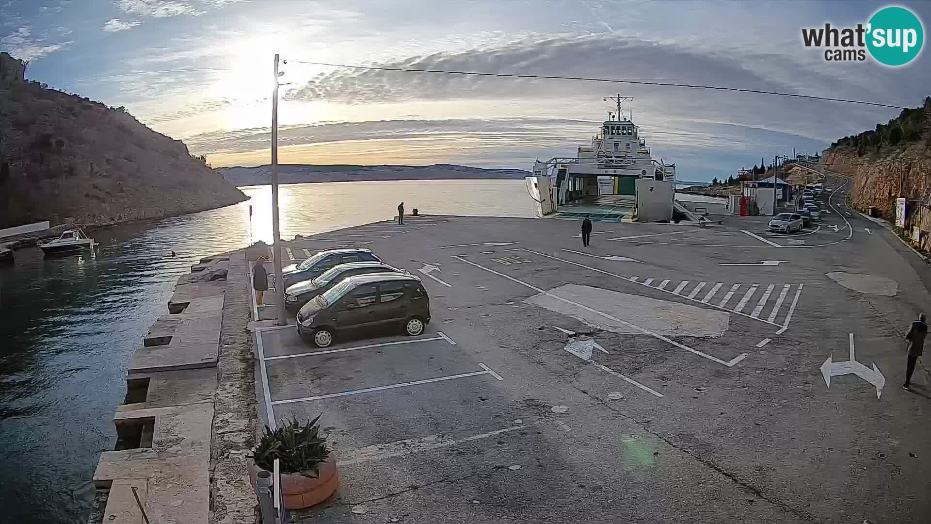 Webcam port de ferry de Prizna – vers l’île de Pag
