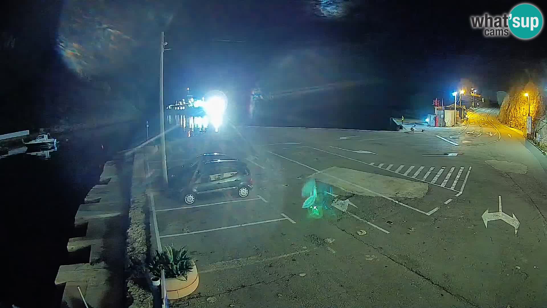 Webcam Prizna ferry port to Pag island