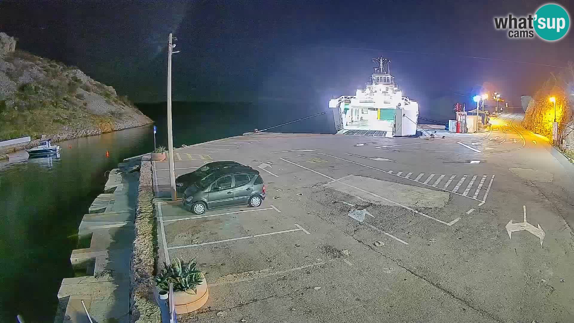 Web kamera trajektna luka Prizna – prema otoku Pag