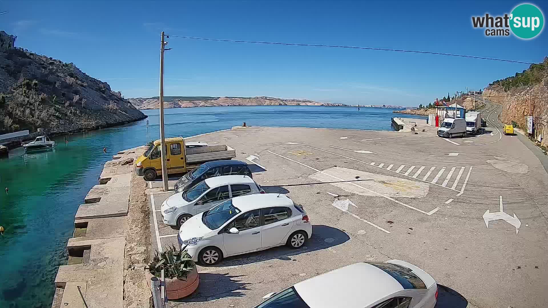 Webcam Prizna ferry port to Pag island