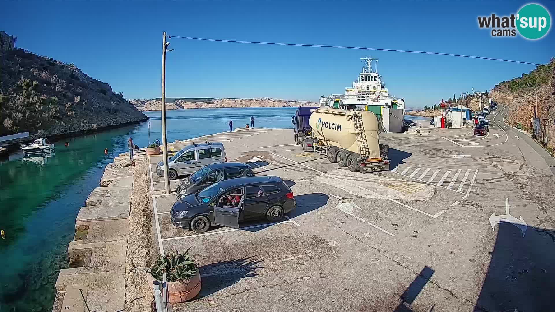 Webcam Prizna ferry port to Pag island