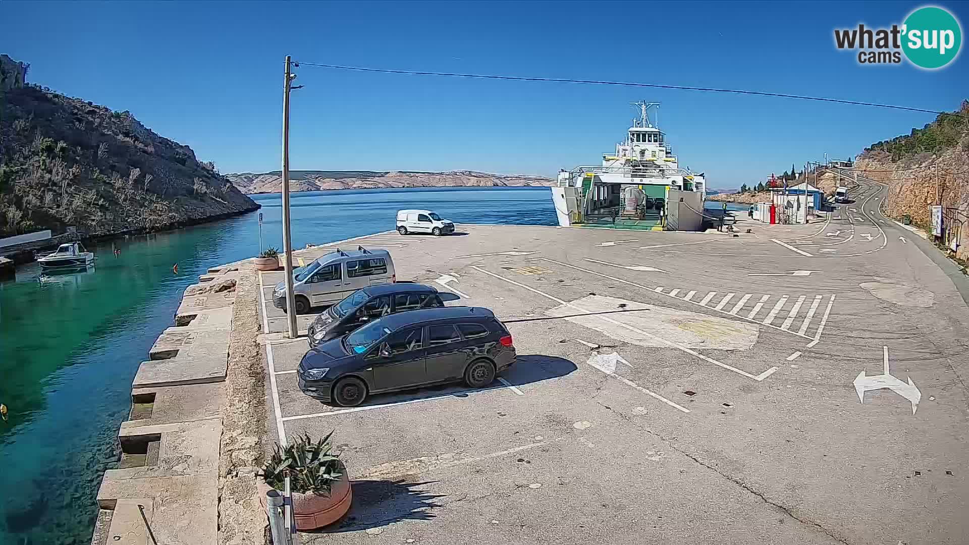 Webcam Prizna ferry port to Pag island