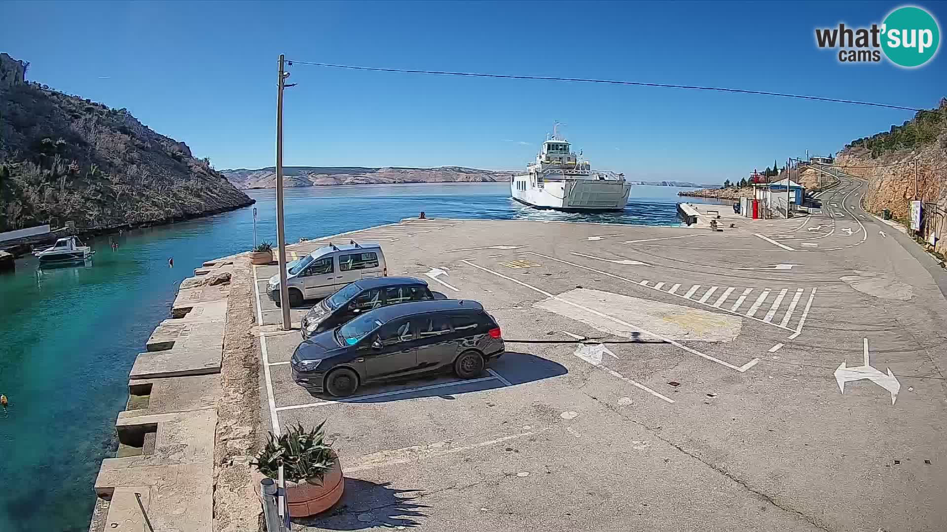 Web kamera trajektna luka Prizna – prema otoku Pag