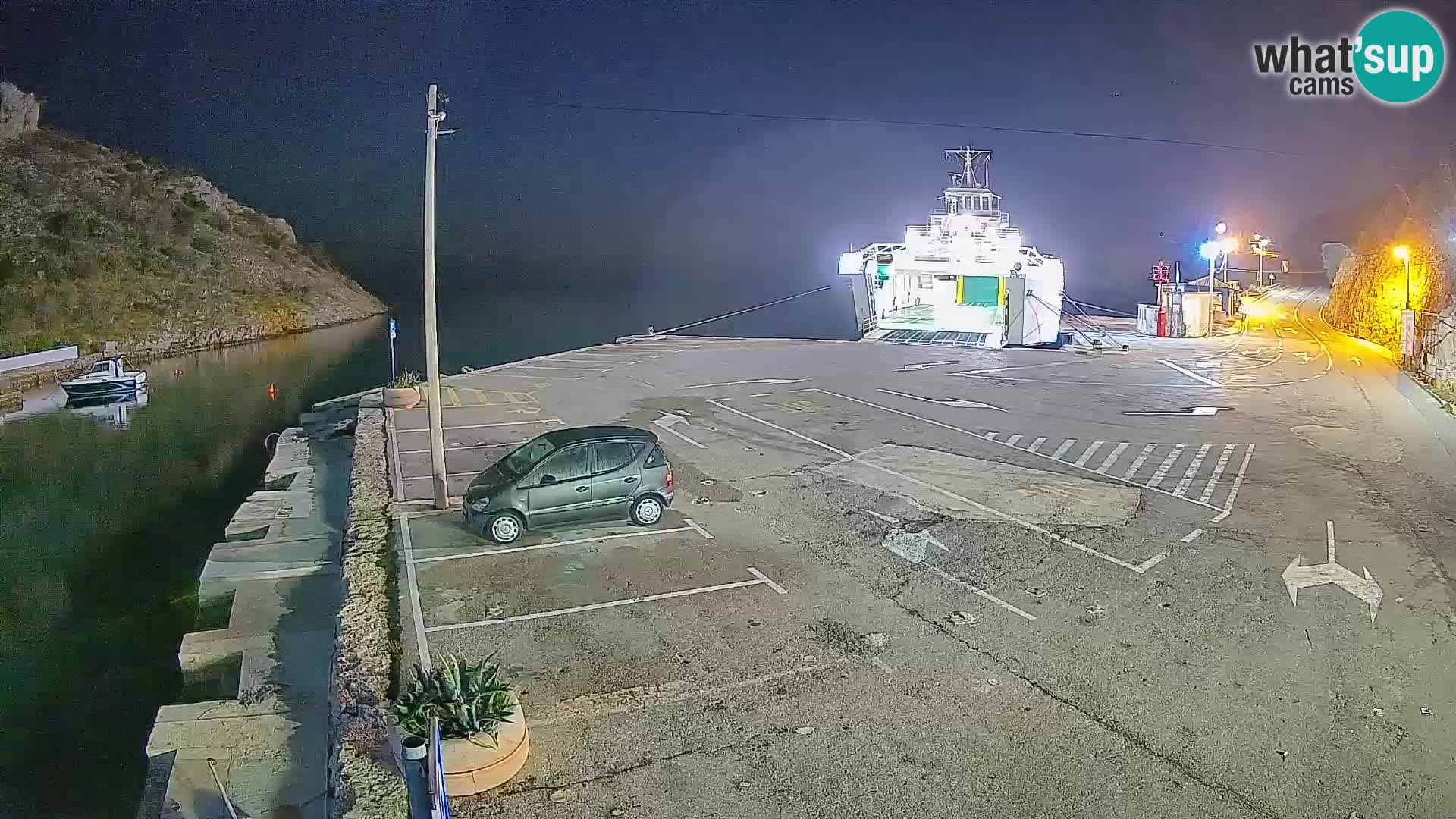 Webcam del puerto de ferris de Prizna – hacia la isla de Pag