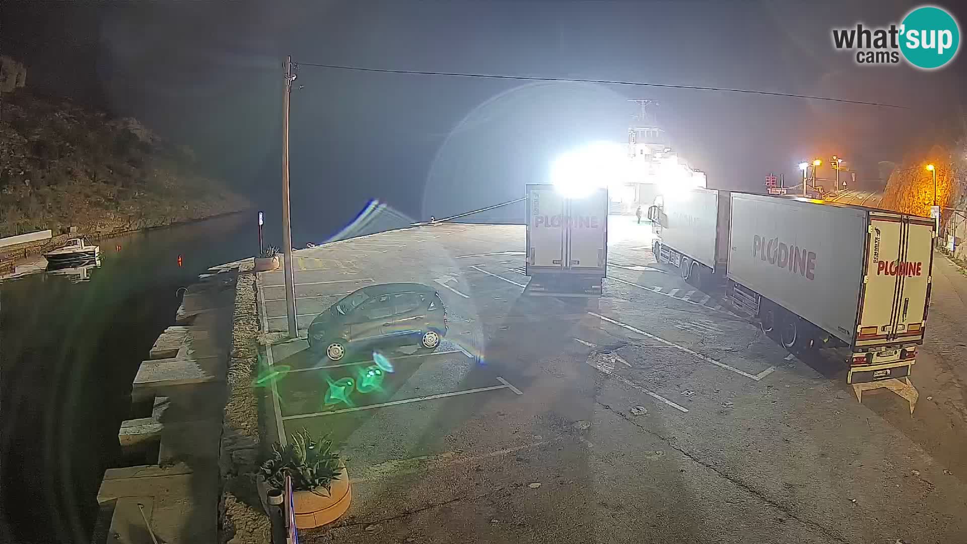 Webcam del puerto de ferris de Prizna – hacia la isla de Pag