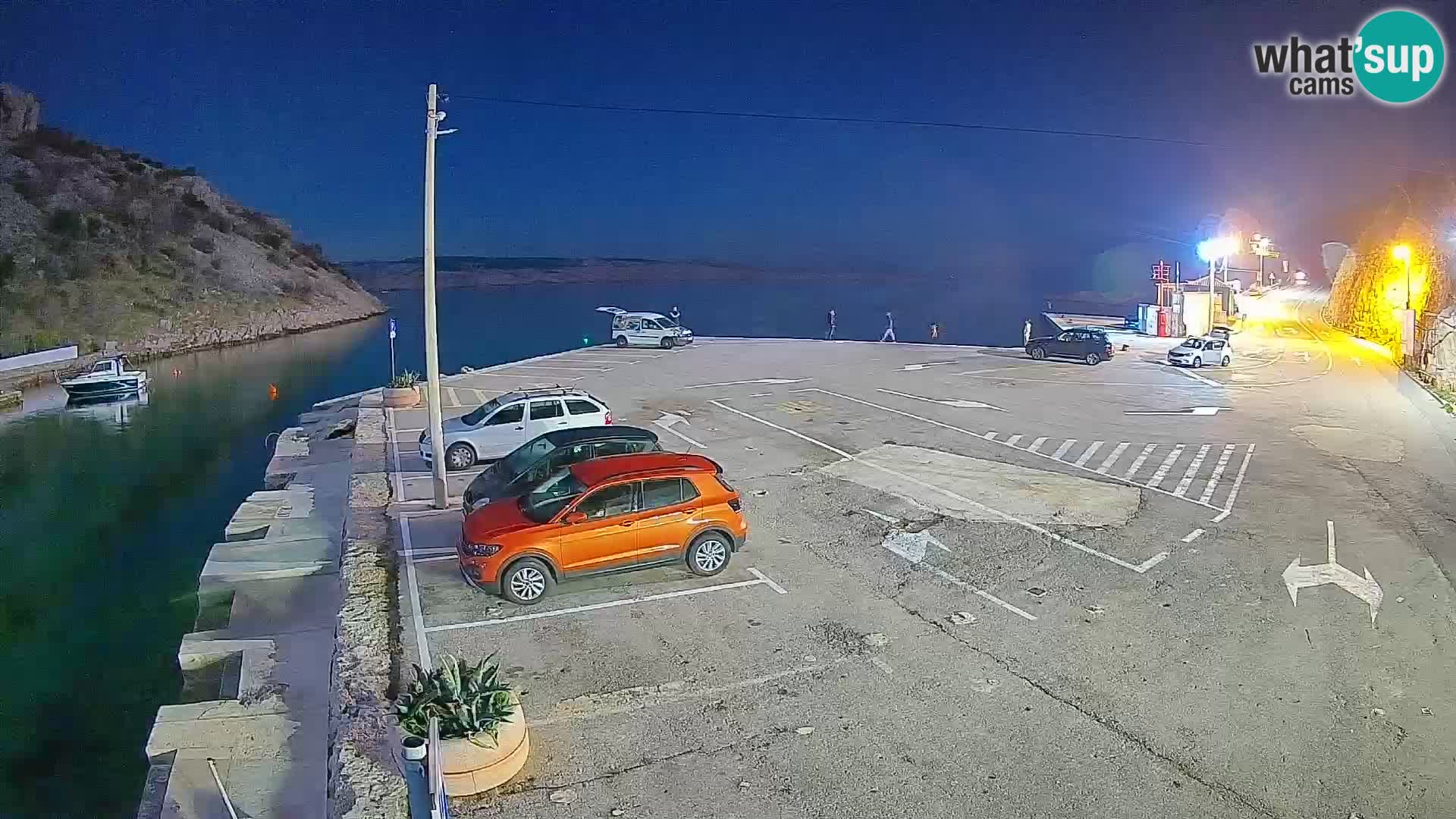 Web kamera trajektna luka Prizna – prema otoku Pag