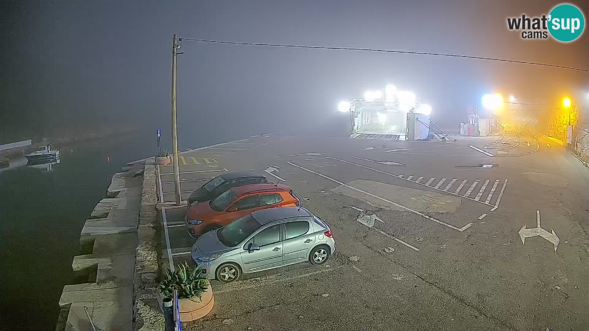 Webcam Prizna ferry port to Pag island