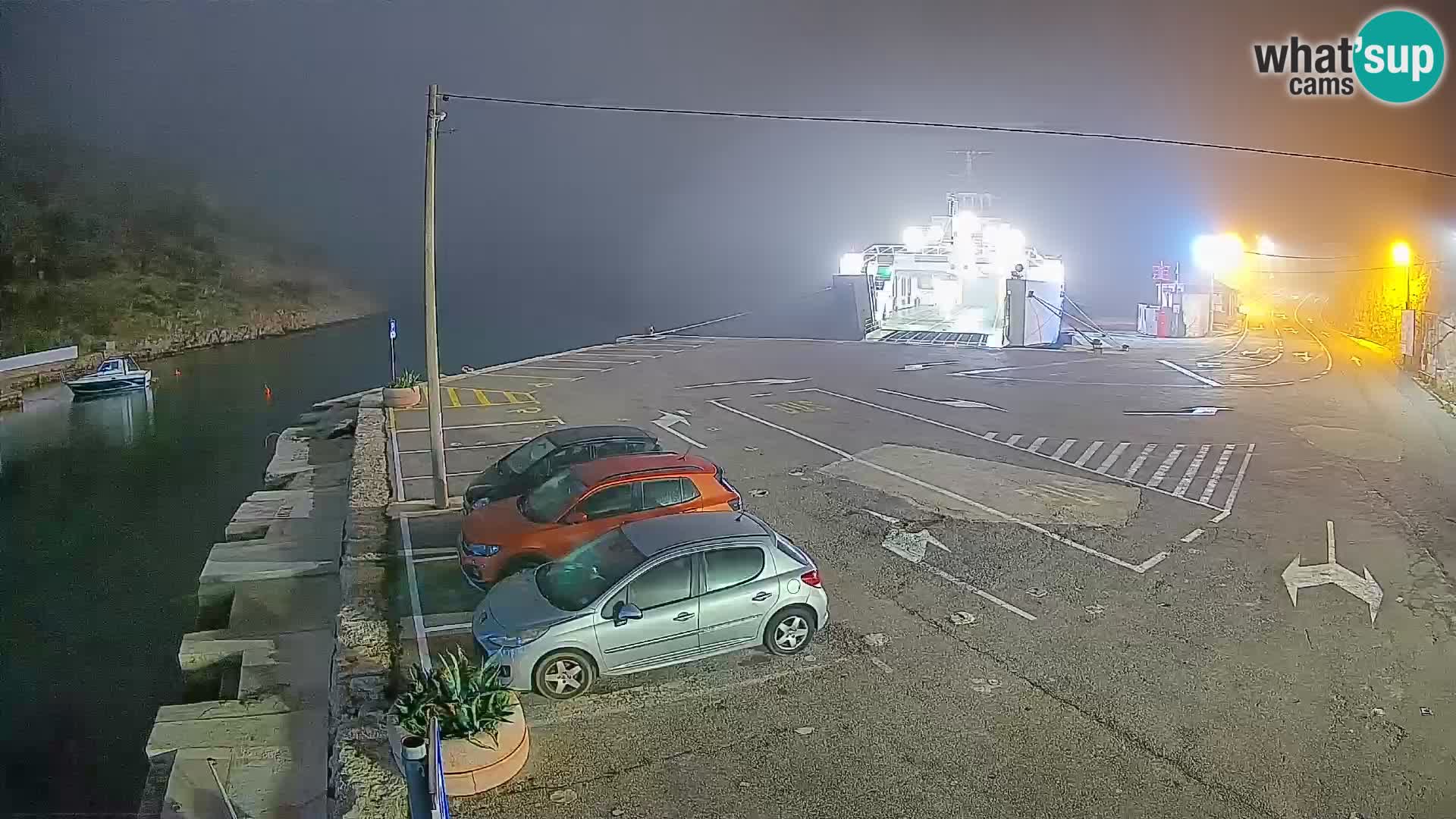 Webcam del puerto de ferris de Prizna – hacia la isla de Pag