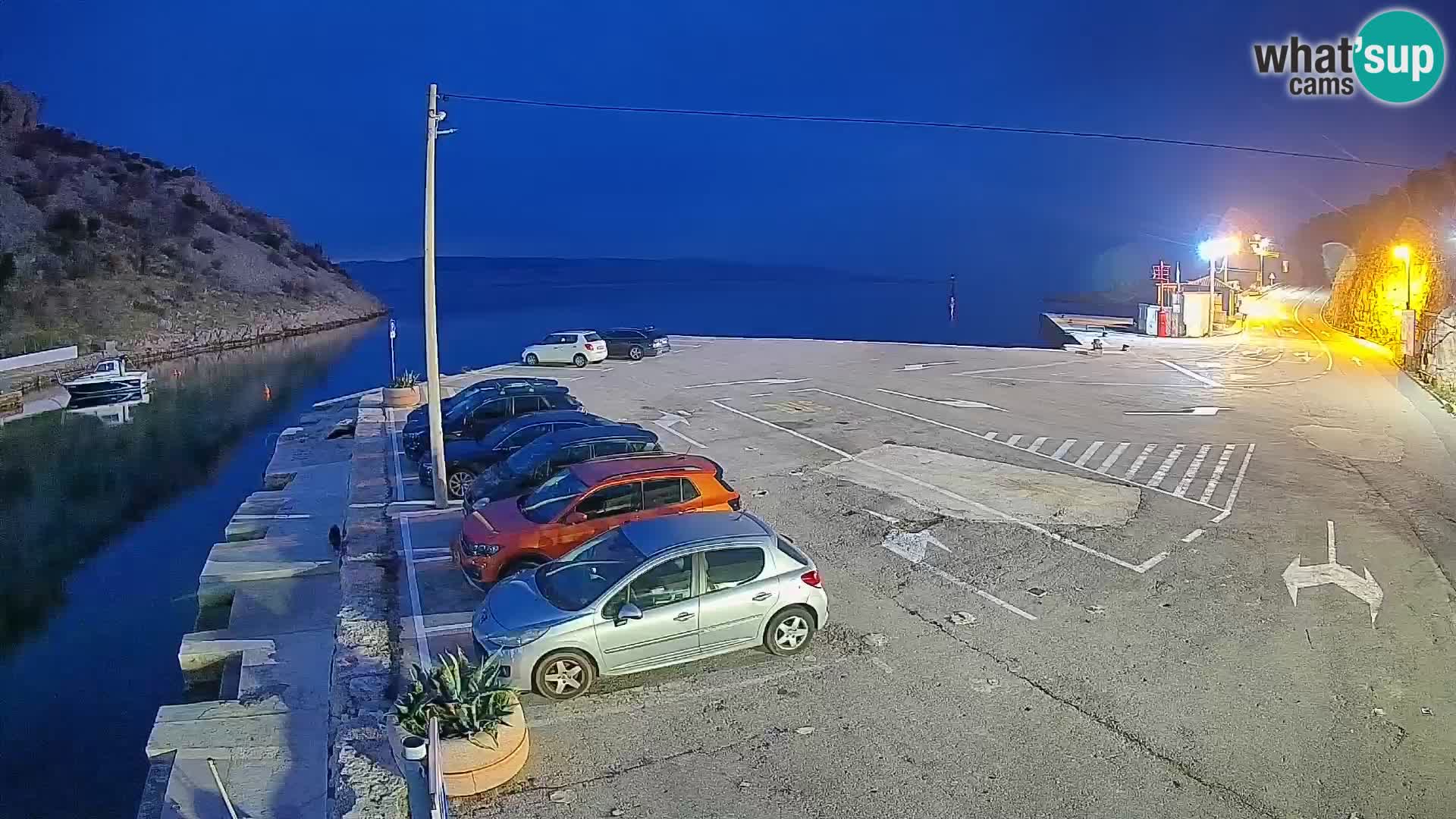 Webcam port de ferry de Prizna – vers l’île de Pag