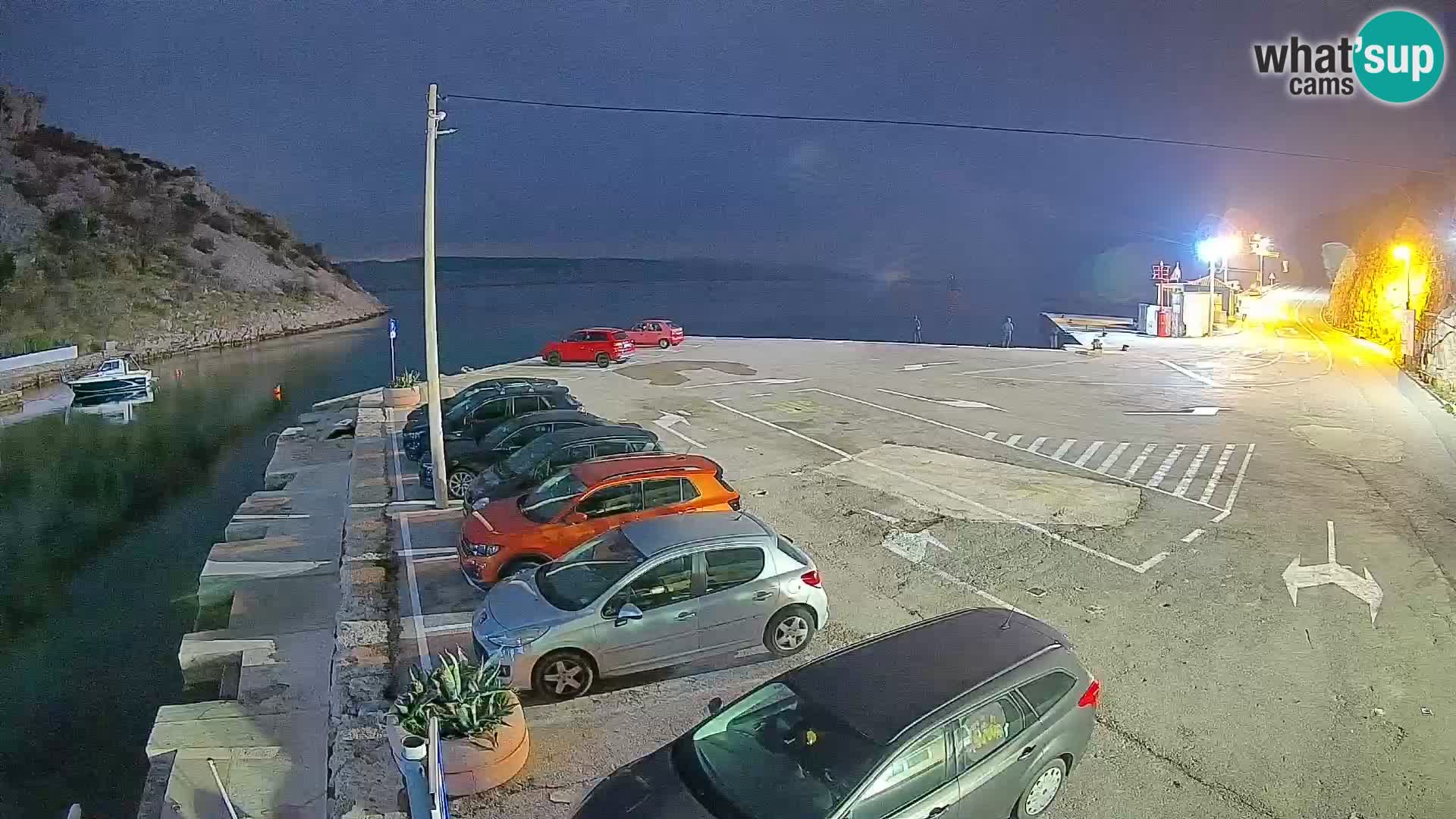 Web kamera trajektna luka Prizna – prema otoku Pag