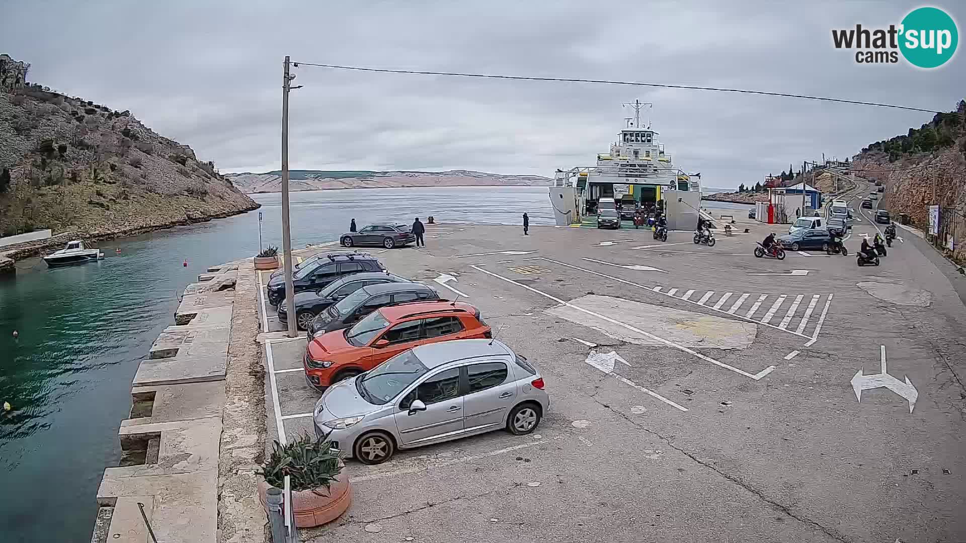 Webcam port de ferry de Prizna – vers l’île de Pag