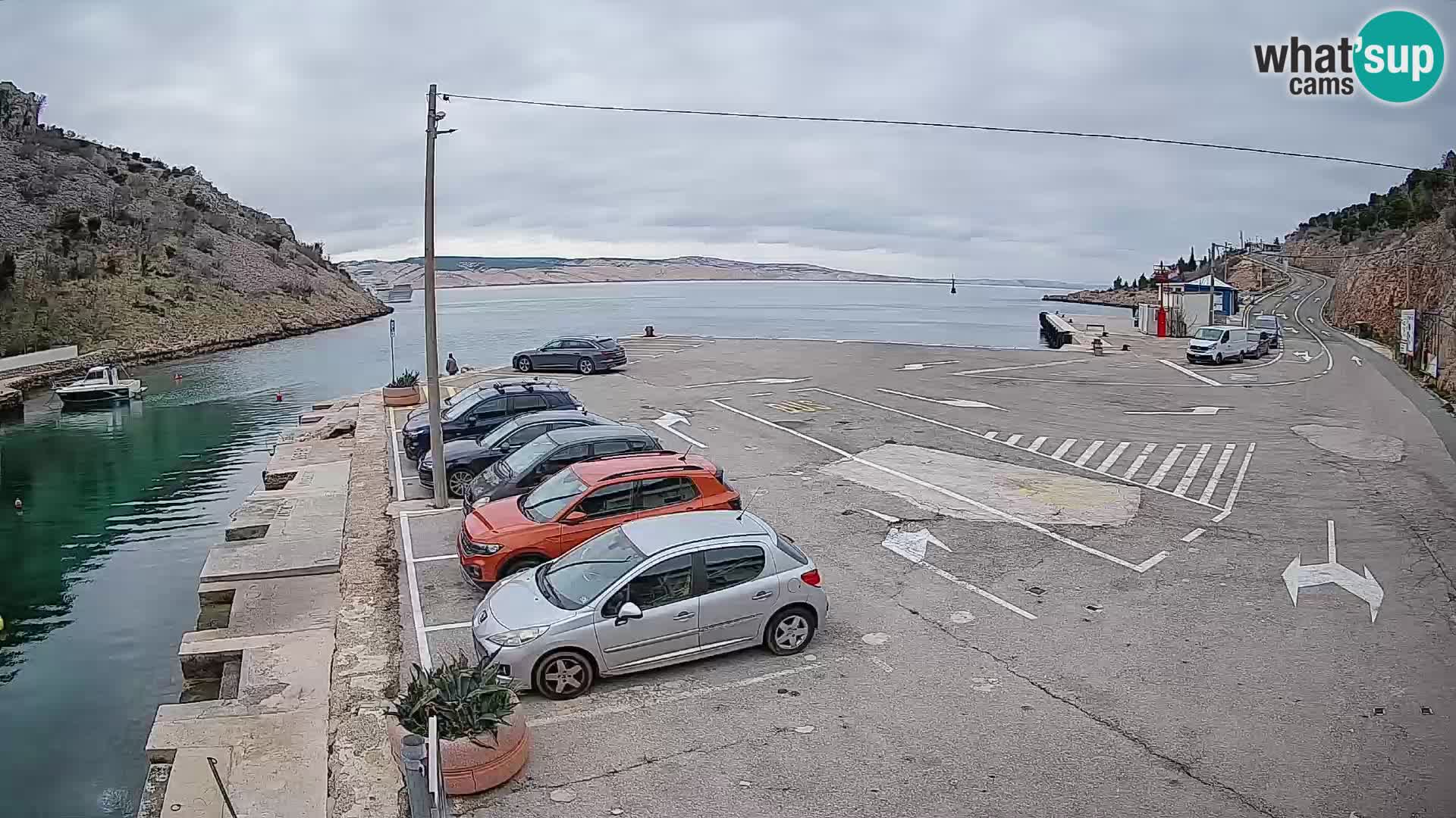 Webcam Prizna ferry port to Pag island