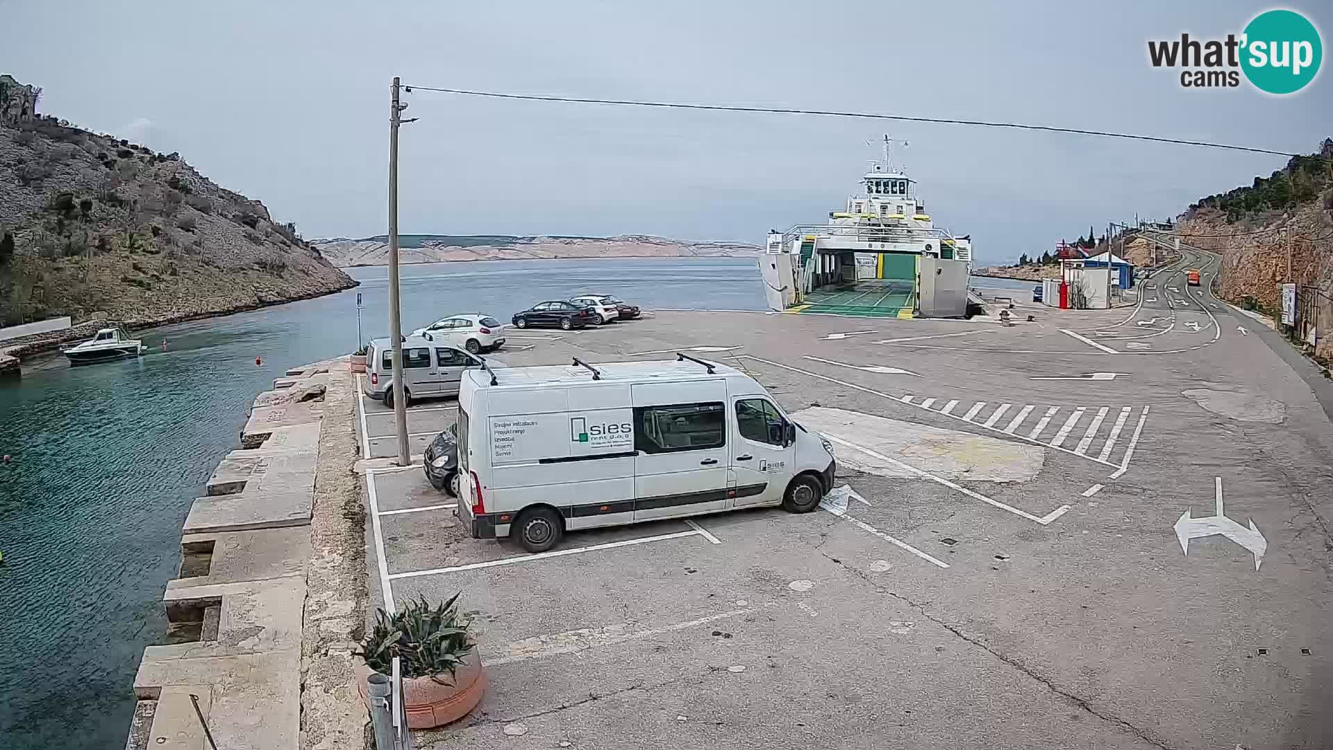 Webcam Prizna ferry port to Pag island