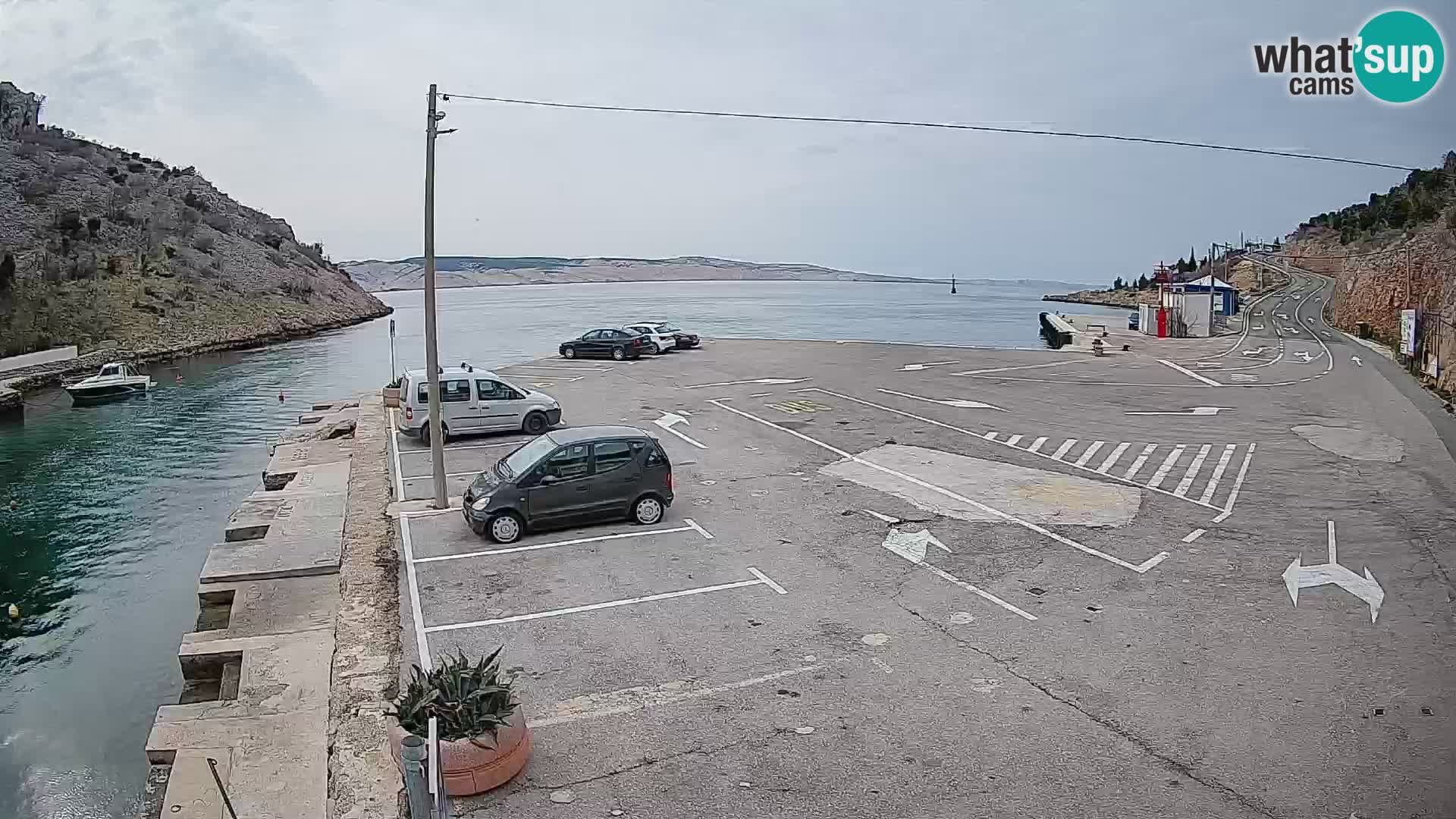 Webcam port de ferry de Prizna – vers l’île de Pag