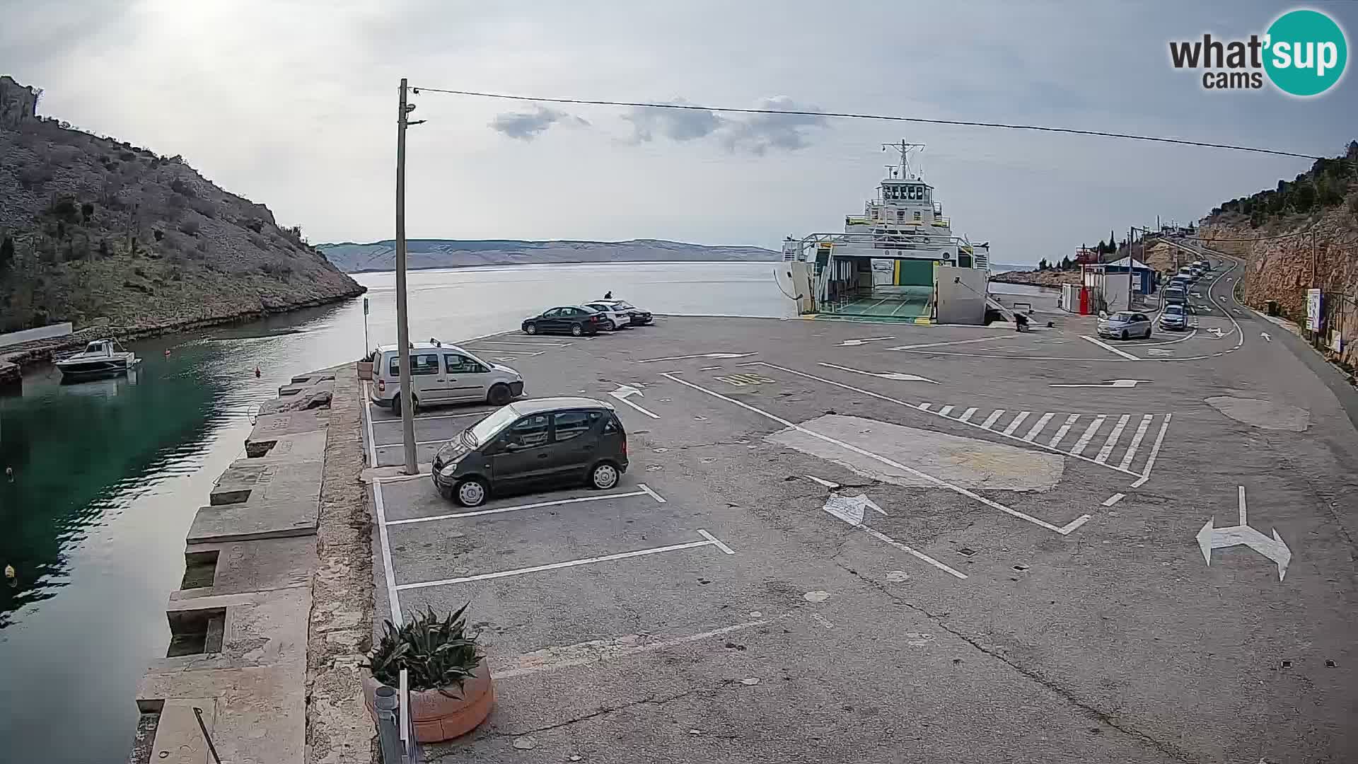 Webcam Prizna ferry port to Pag island