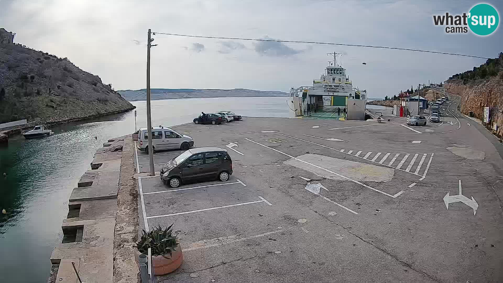 Webcam Prizna ferry port to Pag island