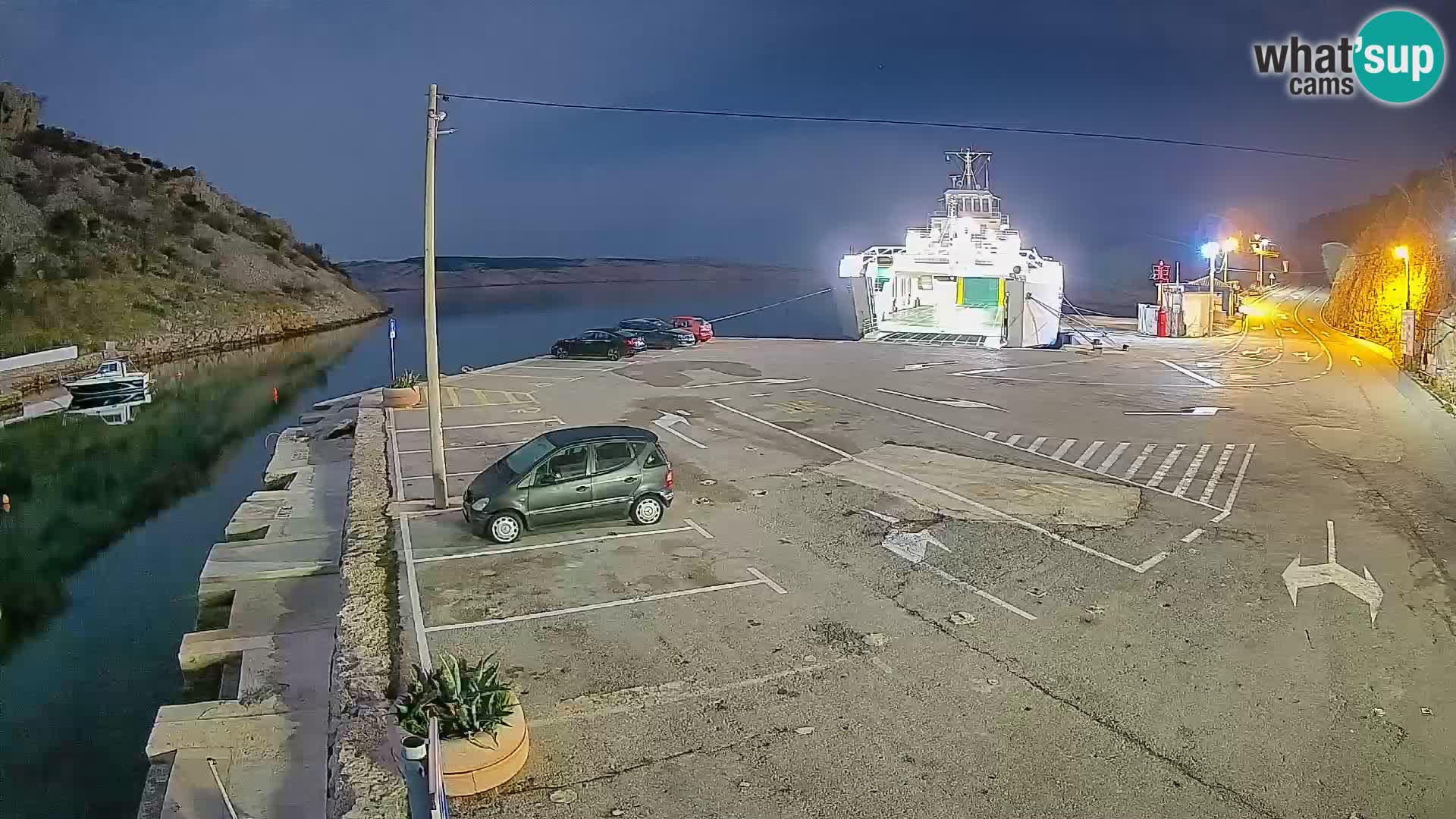 Webcam Prizna ferry port to Pag island