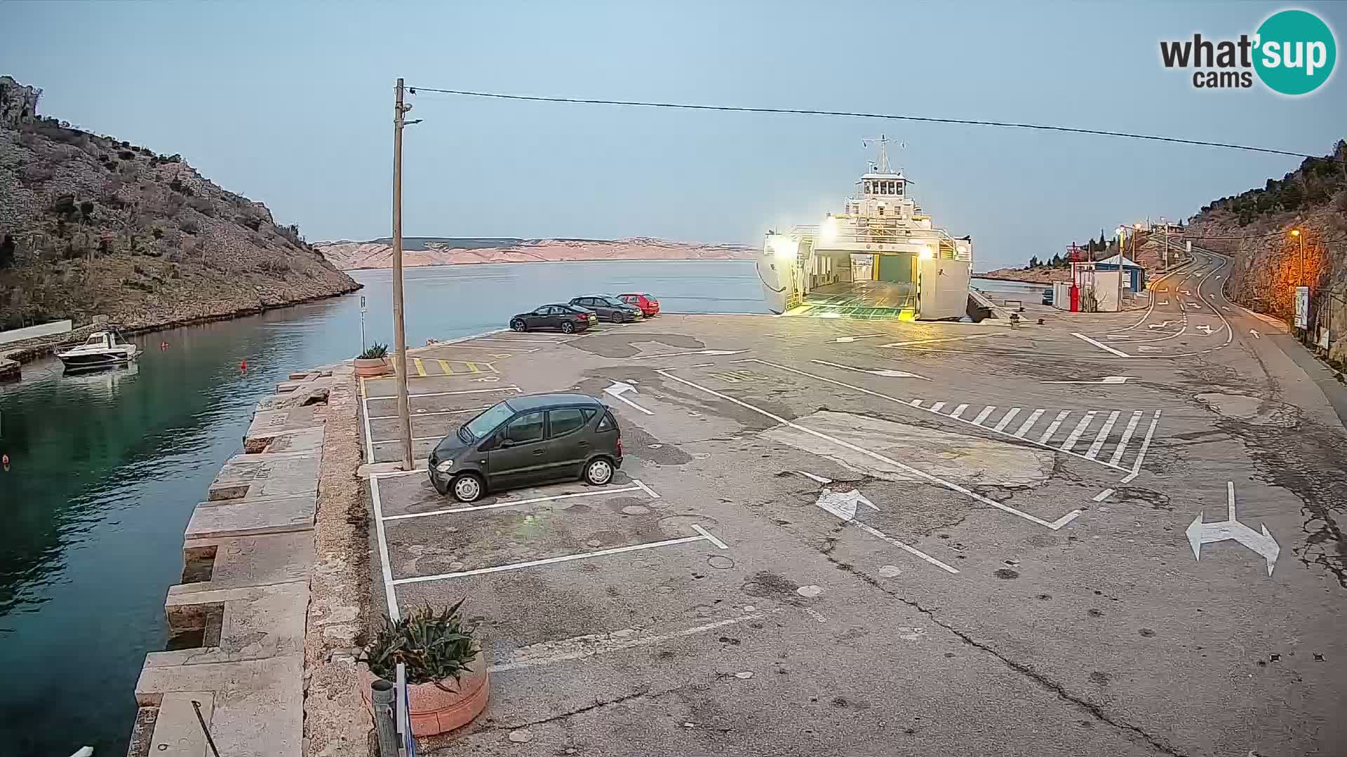 Webcam Fährhafen Prizna – zur Insel Pag