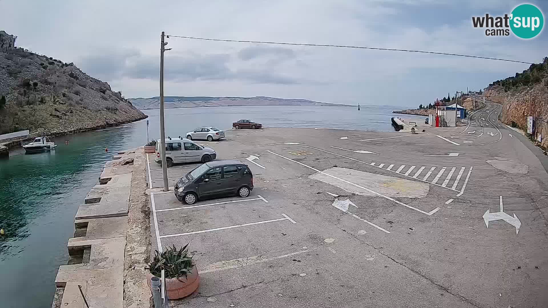 Webcam Prizna ferry port to Pag island