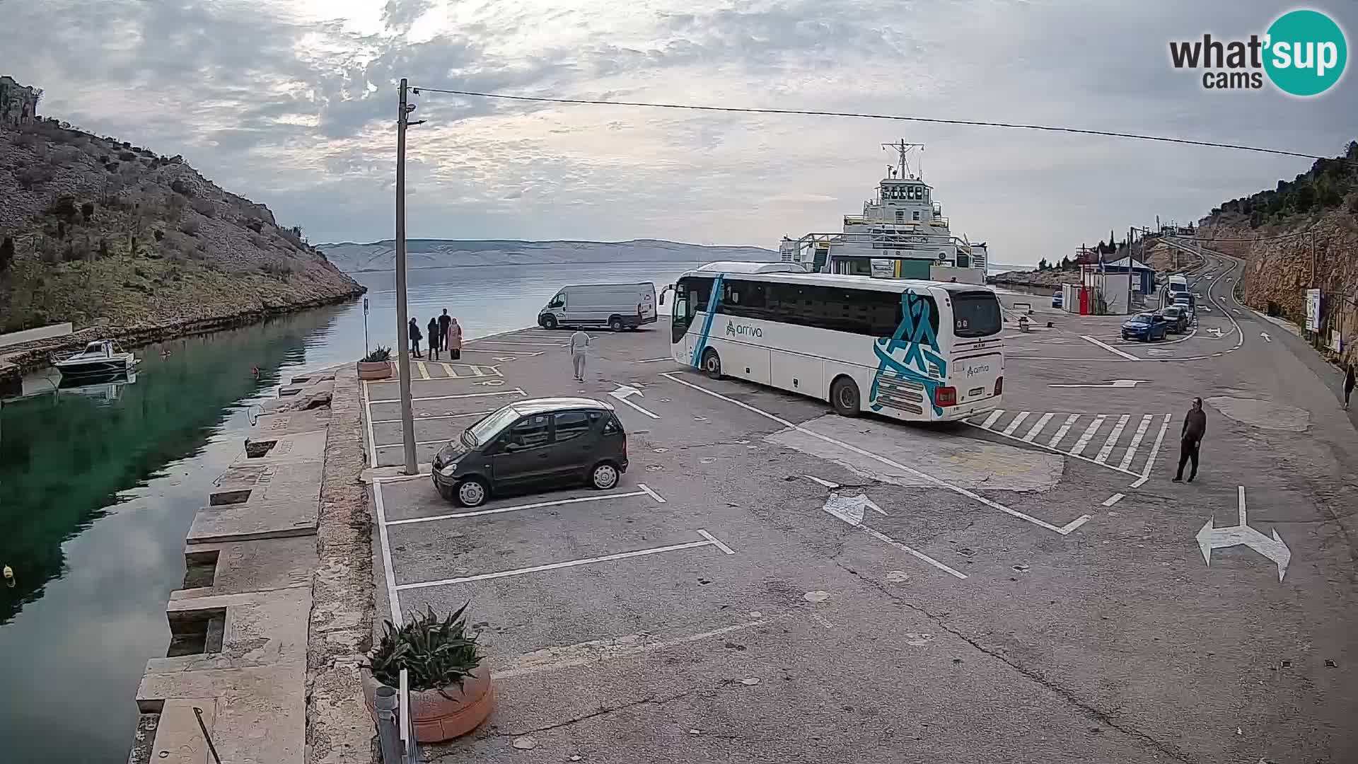 Webcam port de ferry de Prizna – vers l’île de Pag