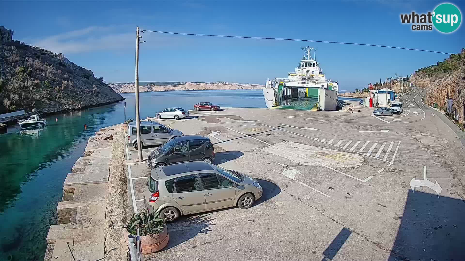 Webcam Prizna ferry port to Pag island