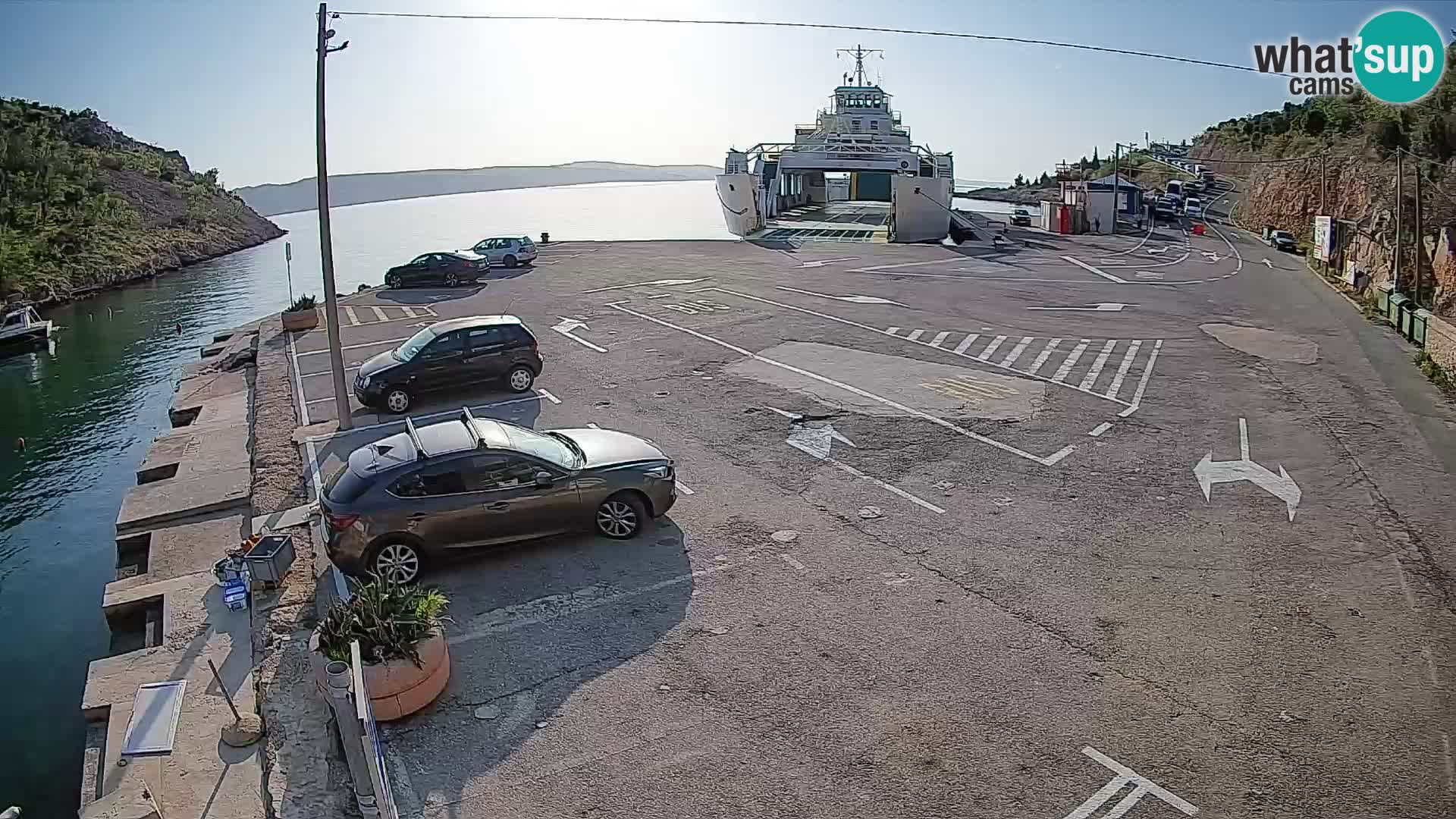 Webcam Prizna ferry port to Pag island