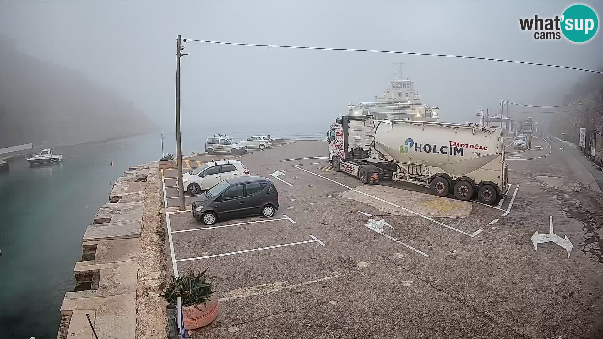 Web kamera trajektna luka Prizna – prema otoku Pag